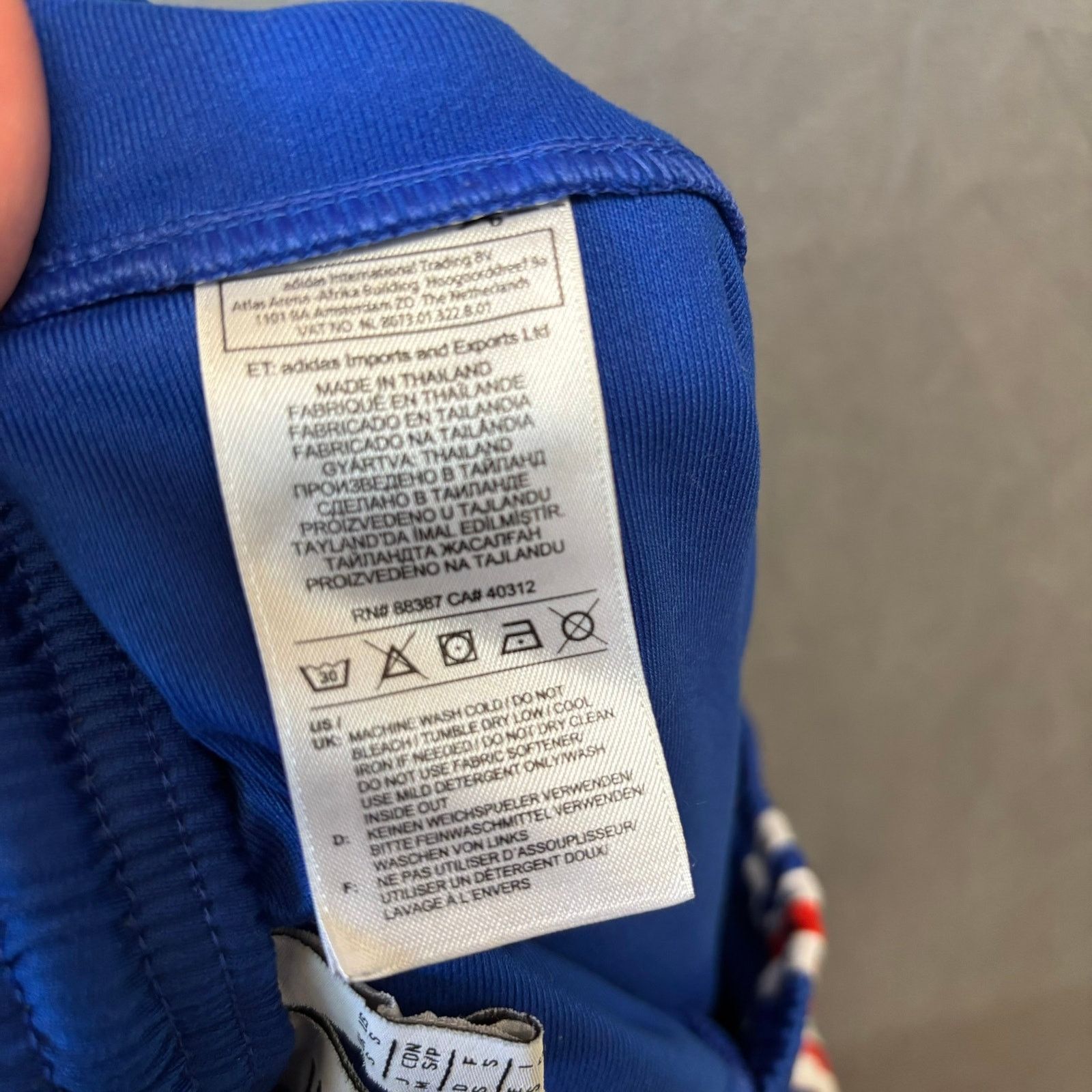 Adidas Vintage Adidas Joggers Aloxe Small Joggers Out of Stock Size 24" / US 00 / IT 34 - 14 Thumbnail