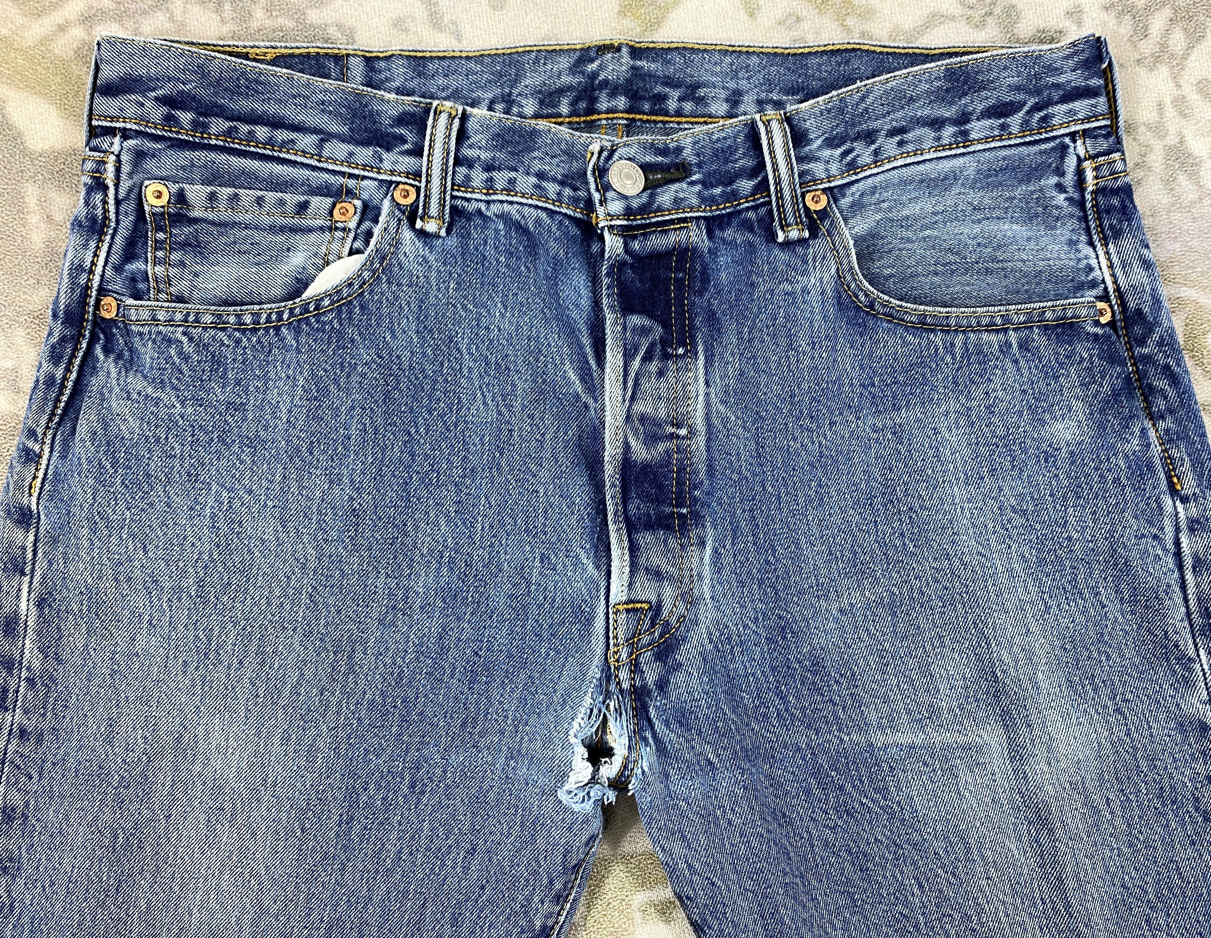 Vintage Blue Vintage Levi's 501 Jeans 35x34 Denim -JN2252 Size US 35 - 3 Thumbnail
