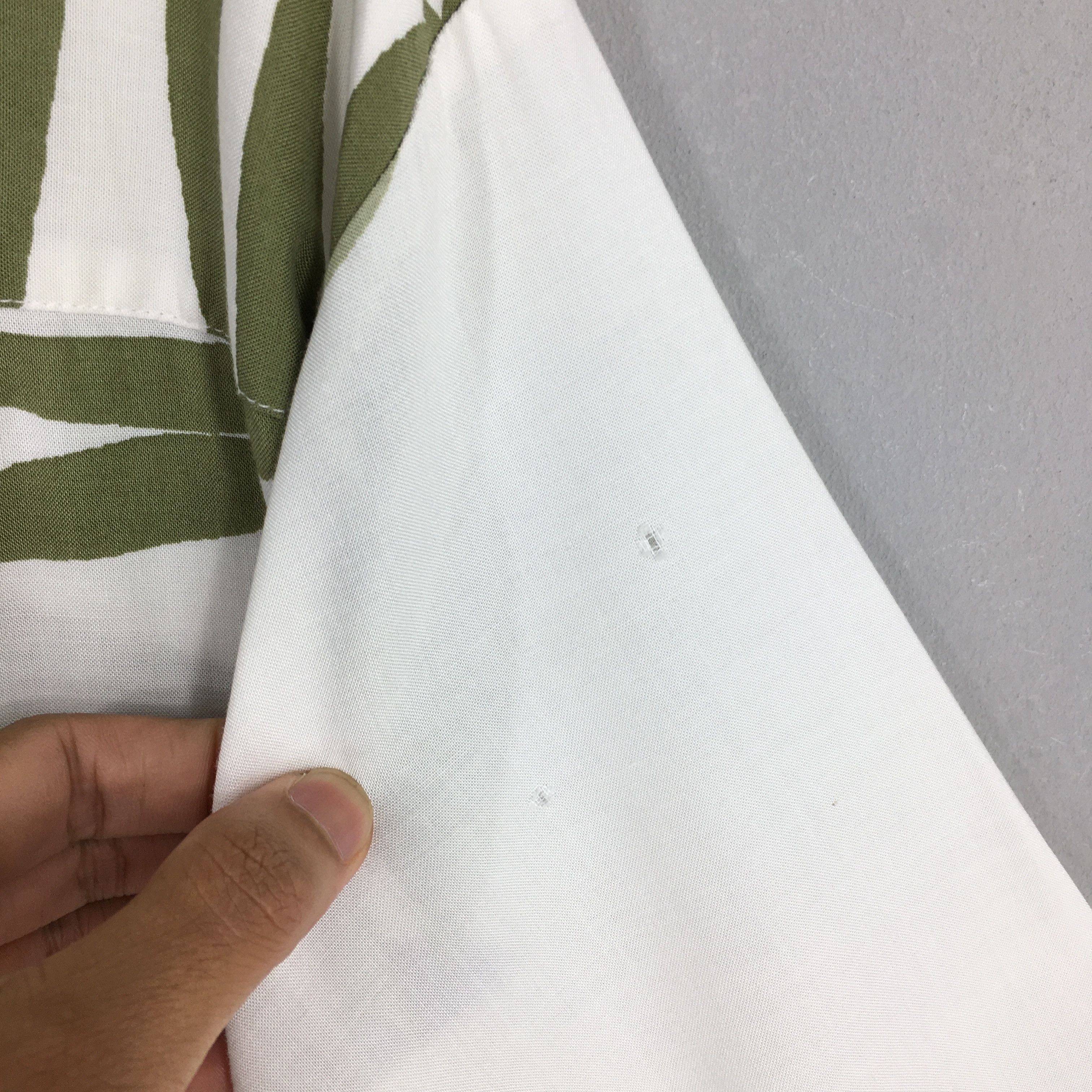Vintage Vintage 90s Puritan Leaves Hawaii Aloha Rayon Shirts Medium Size US M / EU 48-50 / 2 - 8 Thumbnail