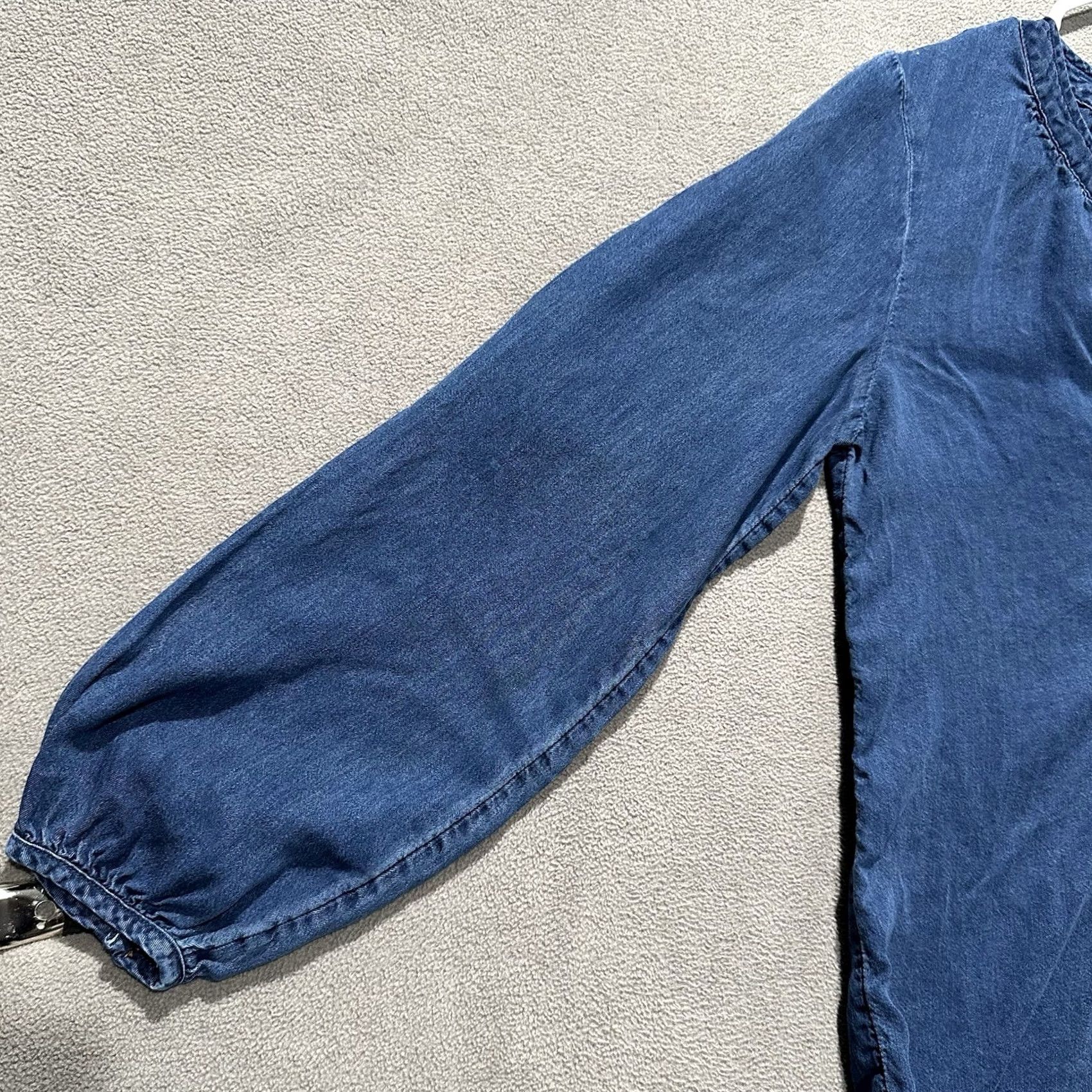 Old Navy Old Navy Blouse Shirt Women Small Blue Denim Chambray Boho V-Neck Quarter Button Size S / US 4 / IT 40 - 7 Thumbnail