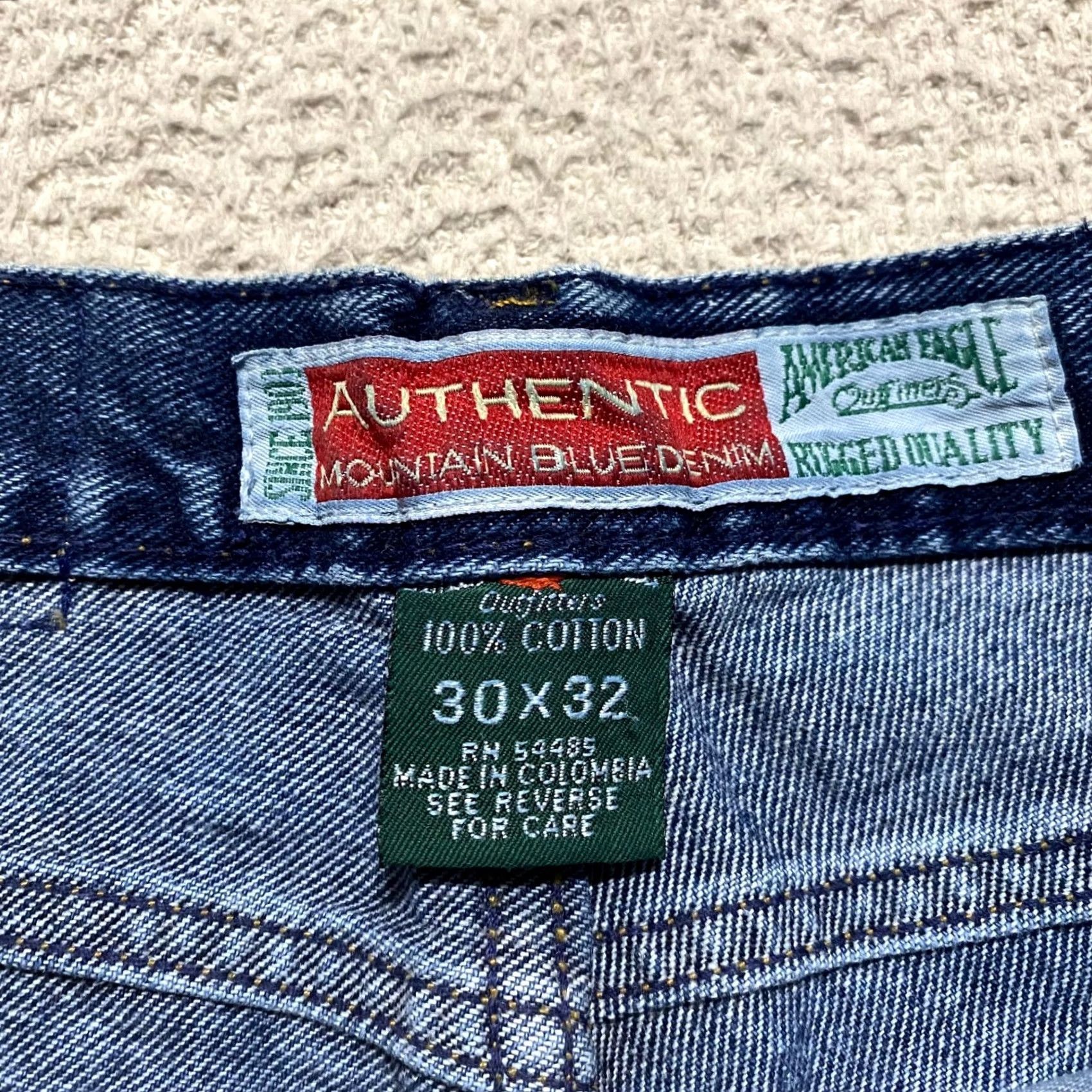 American Eagle Outfitters VINTAGE American Eagle Jeans Mens 30x32 Blue Denim Medium Wash Straight Mid Rise Jeans Size US 30 / EU 46 - 3 Thumbnail