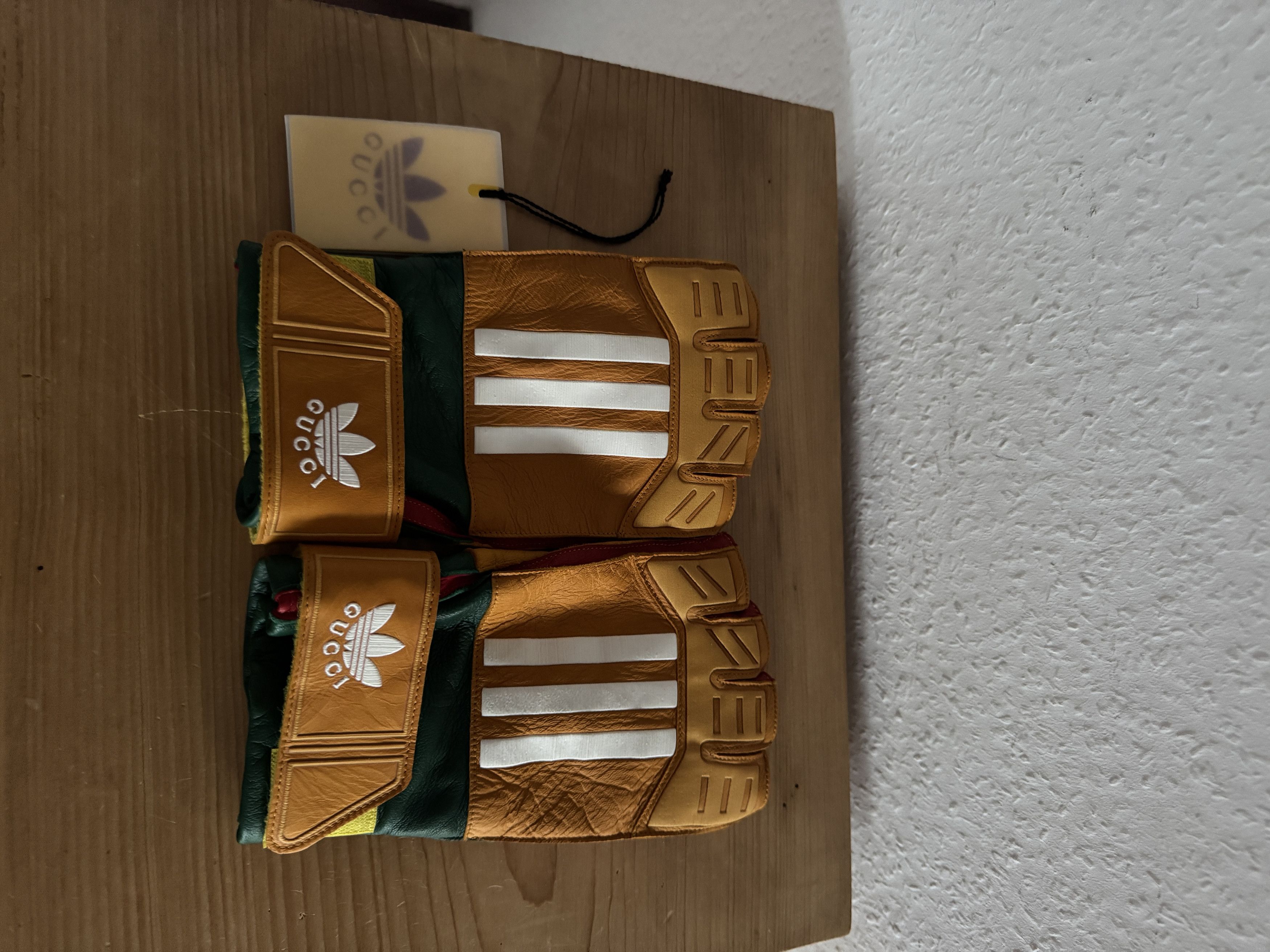 Adidas × Gucci Yellow Leather Gloves Size ONE SIZE - 14 Thumbnail