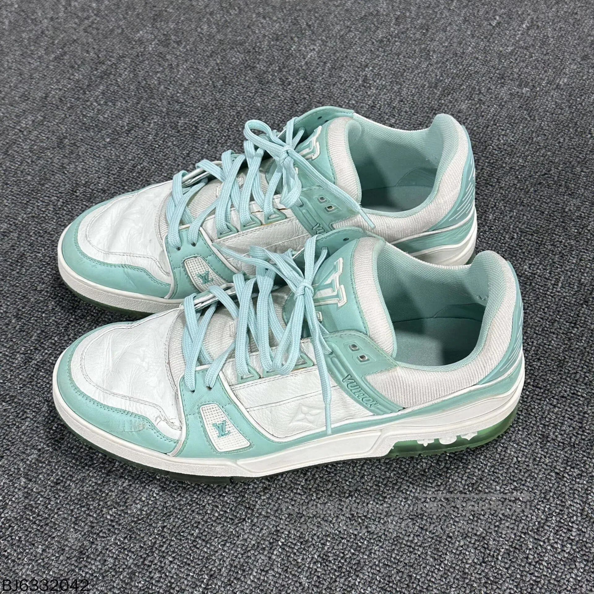 Louis Vuitton tiffany green embossed trainer by louis vuitton. Size US 9 / EU 42 - 2 Thumbnail