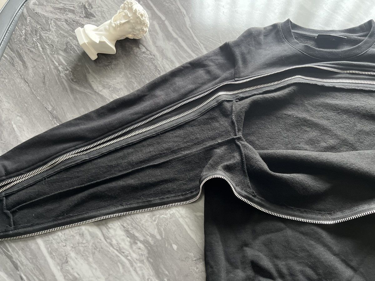 Givenchy GIVENCHY : Full Zipper Center Line Double Side Size US M / EU 48-50 / 2 - 11 Thumbnail