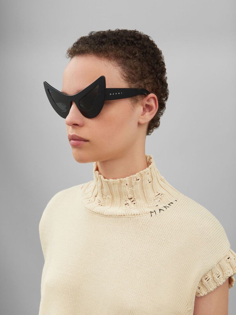 Marni o1w1db11125 Size :OS /Char Dham Leather Sunglasses in Black Size ONE SIZE - 4 Thumbnail