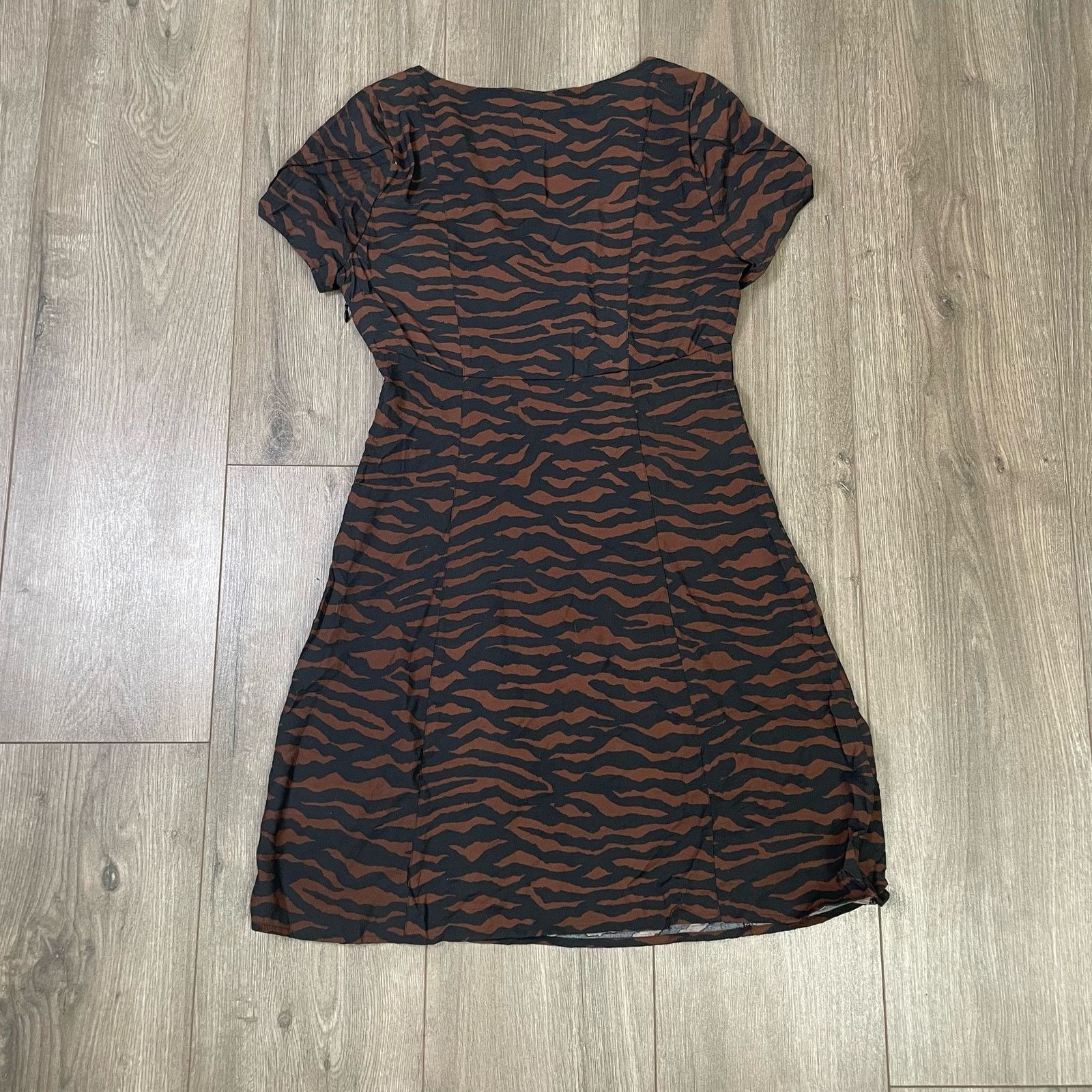 Madewell Madewell V Neck Animal Short Sleeve Mini Dress US Women's 0 Size XS / US 0-2 / IT 36-38 - 2 Thumbnail