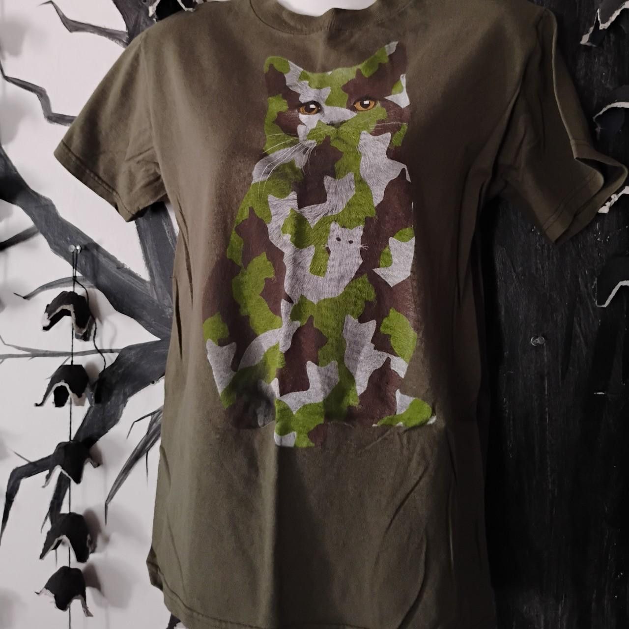 Other Camouflage Cat T-shirt size Small *UNISEX* Camo Cats Size S / US 4 / IT 40 - 1 Thumbnail