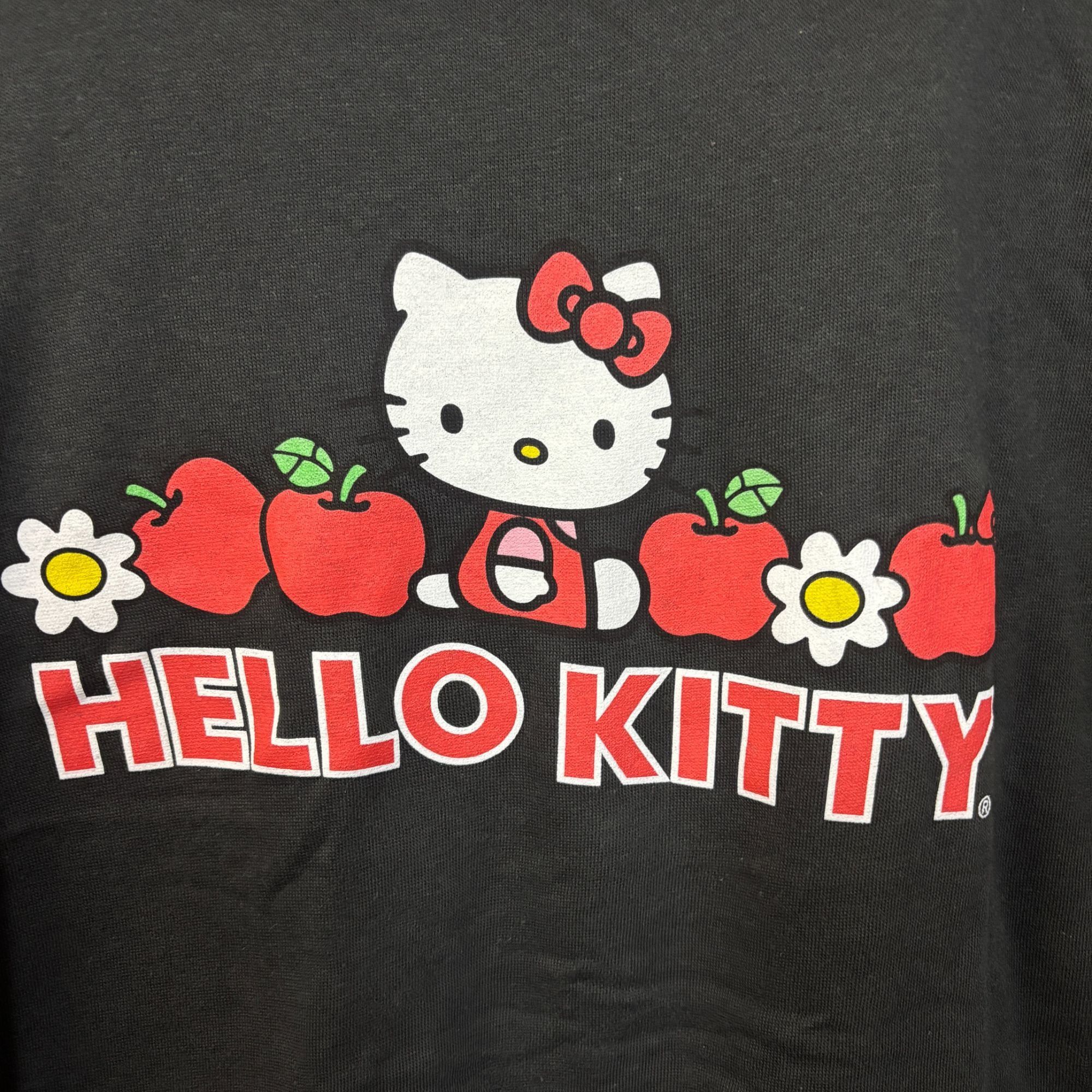 Disney Hello Kitty Red Apples & Daisies Sanrio Kawaii Crewneck L Size L / US 10 / IT 46 - 2 Thumbnail