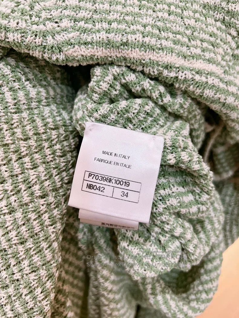 Chanel Chanel 21 Early Spring Vacation Series Green and White Col Size XXS / US 00 / IT 34 - 9 Thumbnail