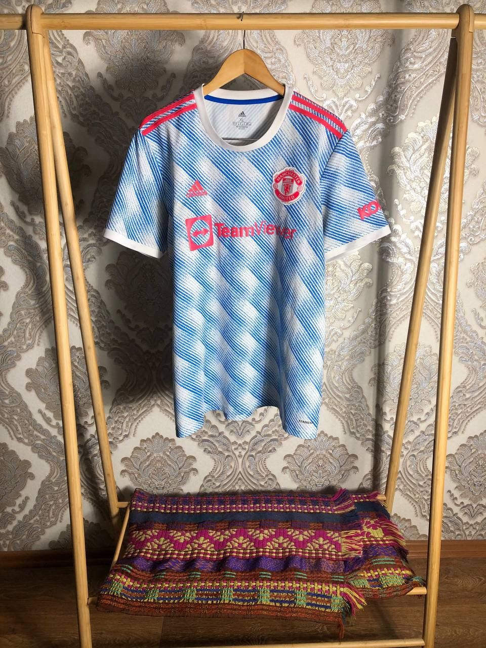 Adidas VINTAGE ADIDAS FC MANCHESTER UNITED ENGLAND SOCCER JERSEY Size US XL / EU 56 / 4 - 1 Thumbnail
