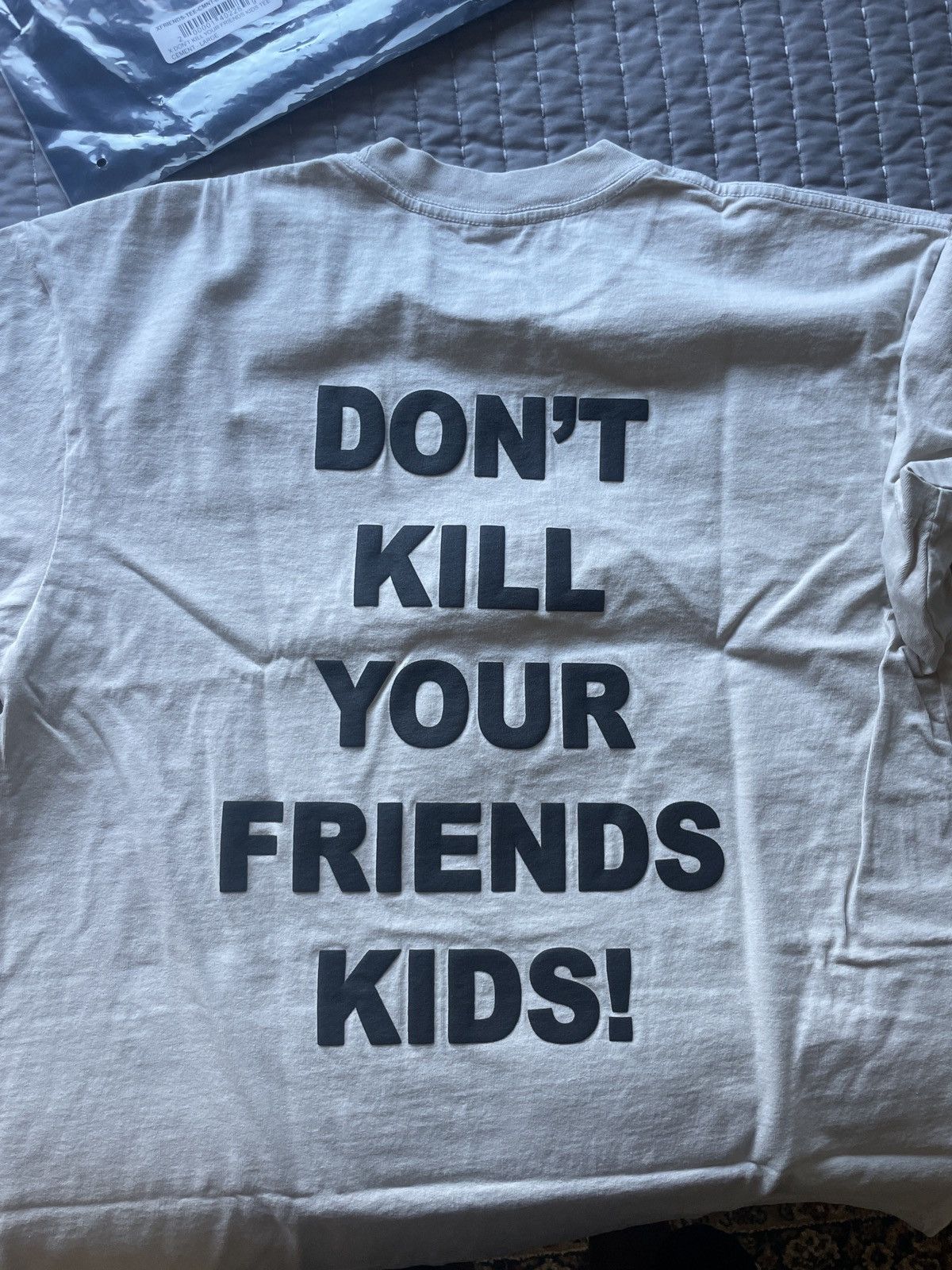 Revenge Revenge Deadstock “X Don’t Kill Your Friends” cement t-shirt Size US L / EU 52-54 / 3 - 2 Thumbnail