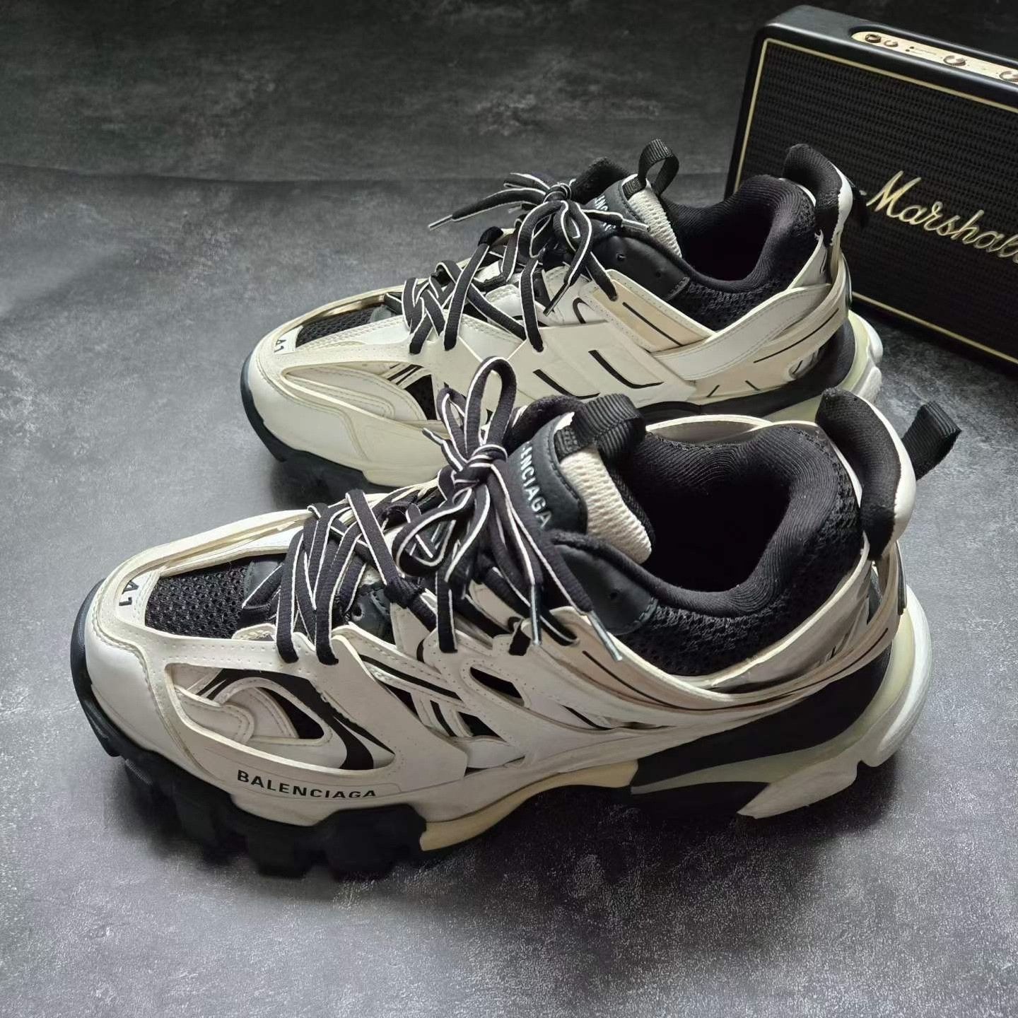 Balenciaga Balenciaga Patchwork Black Lowtop Sneakers 41 Men Size US 8.5 / EU 41-42 - 1 Thumbnail