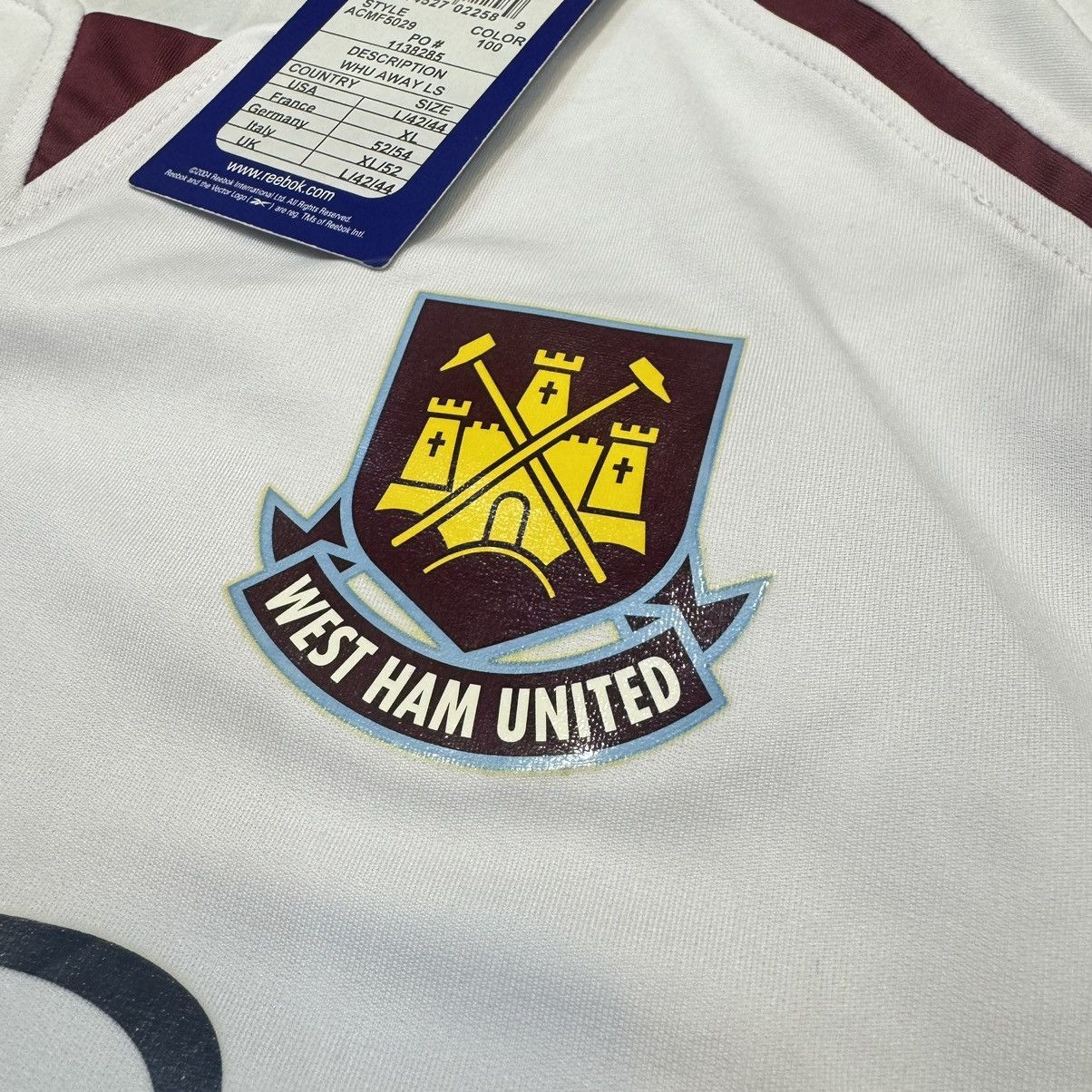Reebok West ham 05/06 L/S away shirt #8 Sheringham (bnwt) Size US L / EU 52-54 / 3 - 6 Thumbnail