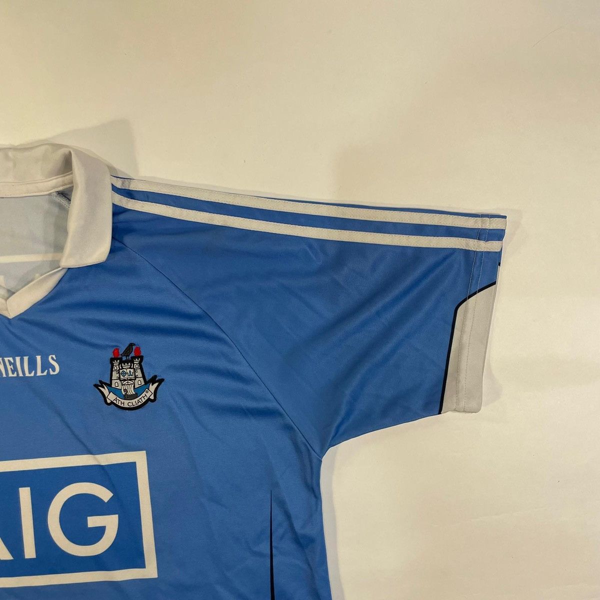 O'Neills Ath cliath GAA jersey in blue and white polo shirt tee rugby Size US L / EU 52-54 / 3 - 5 Thumbnail