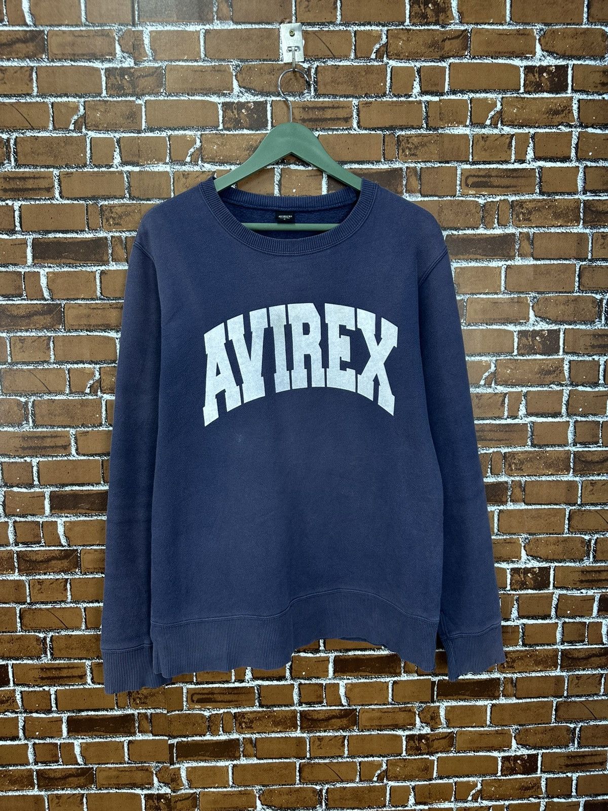 Avirex Vintage Avirex Spell Out Sun Faded Crewneck Z417 Size US L / EU 52-54 / 3 - 1 Thumbnail