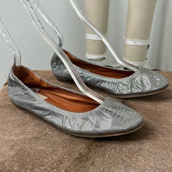 Lanvin Lanvin The Ballerina Flat in Lizard Embossed Textured Metall Size US 6 / IT 36 - 1 Thumbnail