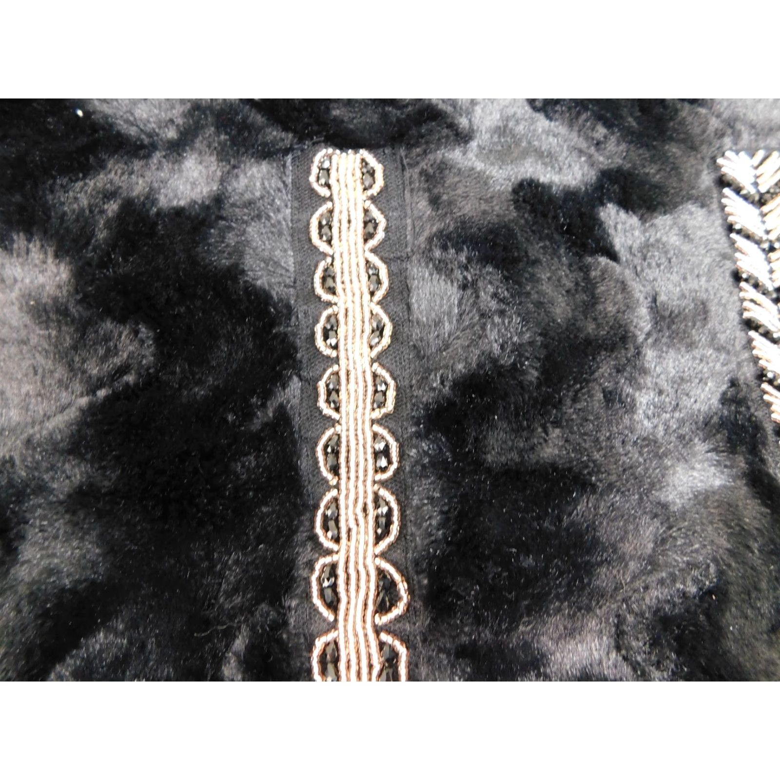 Vintage VINTAGE INC International Concepts Beaded Faux Fur Cowl Neck Scarf Black #2422 Size ONE SIZE - 3 Thumbnail