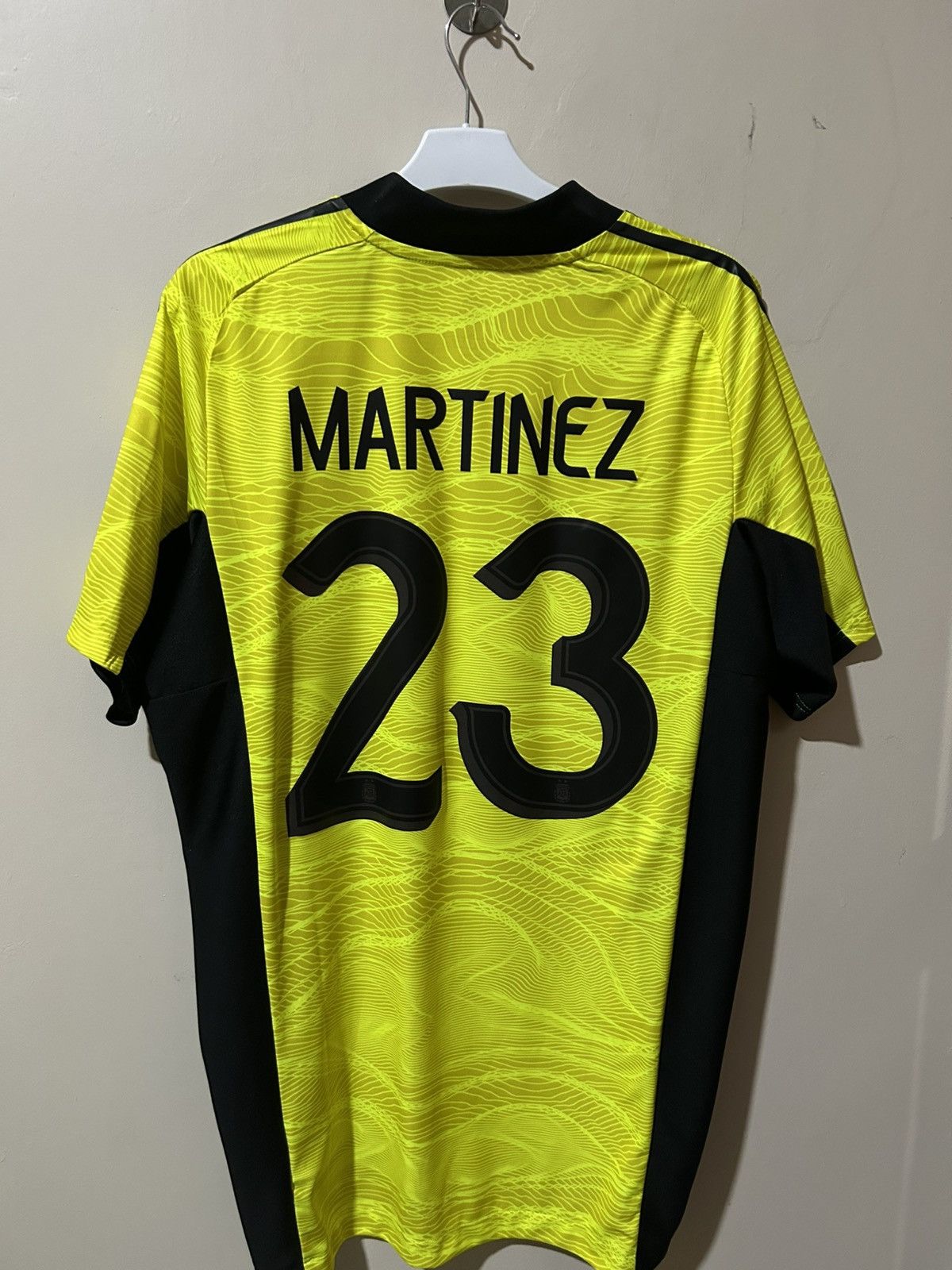 Adidas Jersey Argentina GK 2021 emi martinez copa america Size US XXL / EU 58 / 5 - 2 Thumbnail