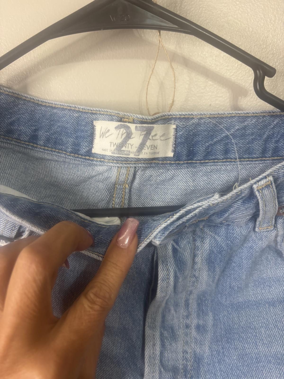 Designer We The Free Distressed Denim Shorts Size 27 Size 27" / US 4 / IT 40 - 2 Thumbnail