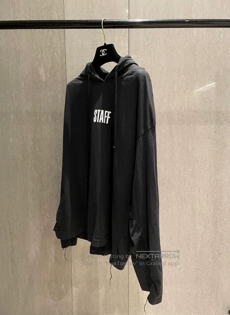 Vetements Vetements Letter Logo Hoodie Size US S / EU 44-46 / 1 - 2 Thumbnail