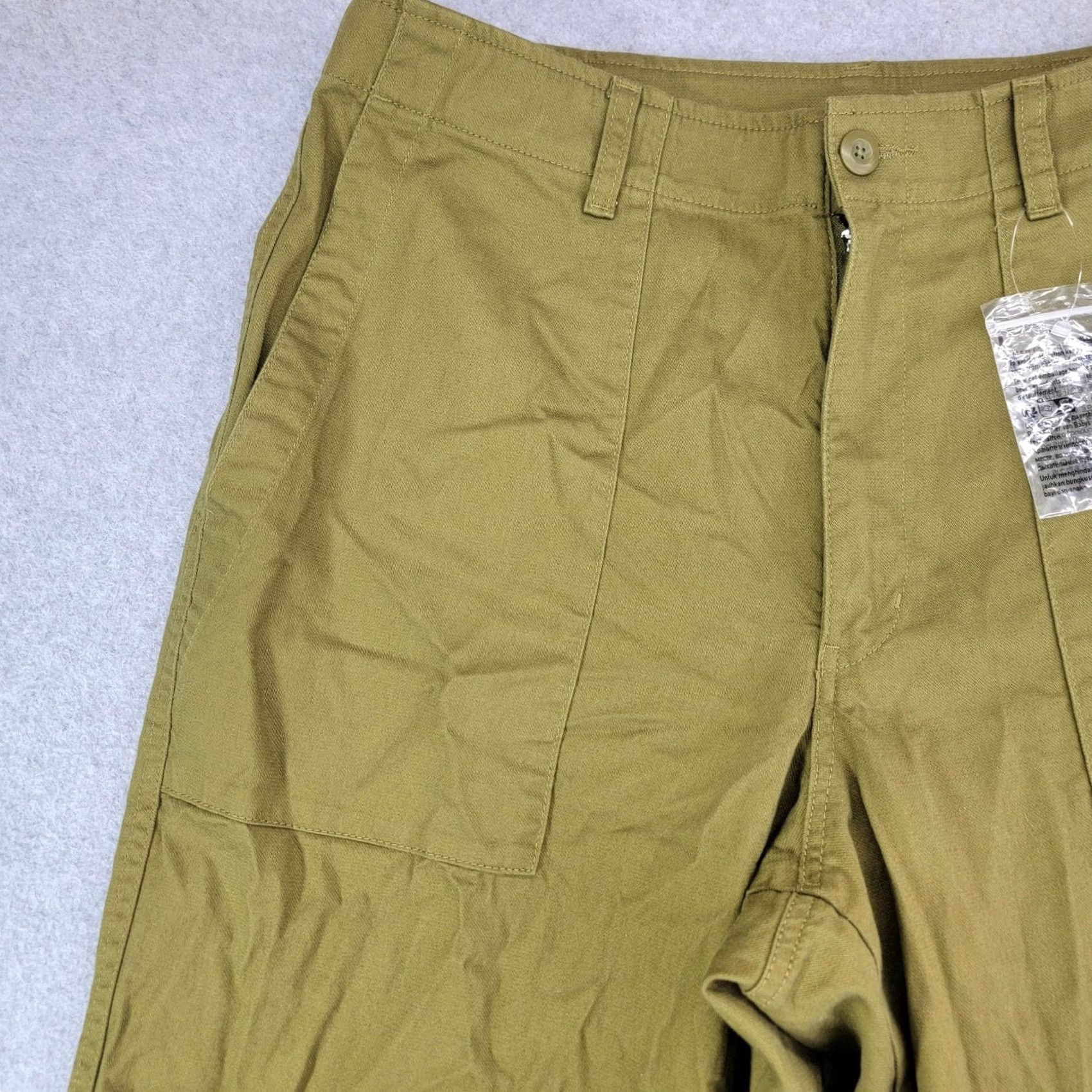 Uniqlo Uniqlo Pants Womens 12 Green Chino Relaxed Fit Cotton Twill Casual Pockets Size 34" / US 12 / IT 48 - 4 Thumbnail