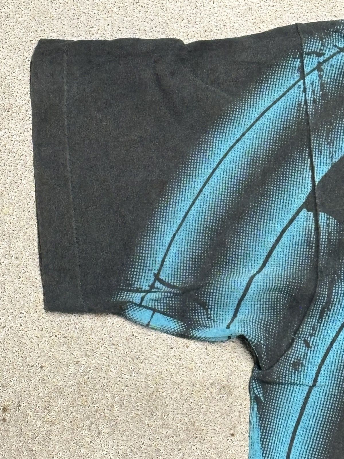 NBA 1990s (SLIGHTLY DISTRESSED) NBA CHARLOTTTE HORNETS TSHIRT Size US XL / EU 56 / 4 - 9 Thumbnail