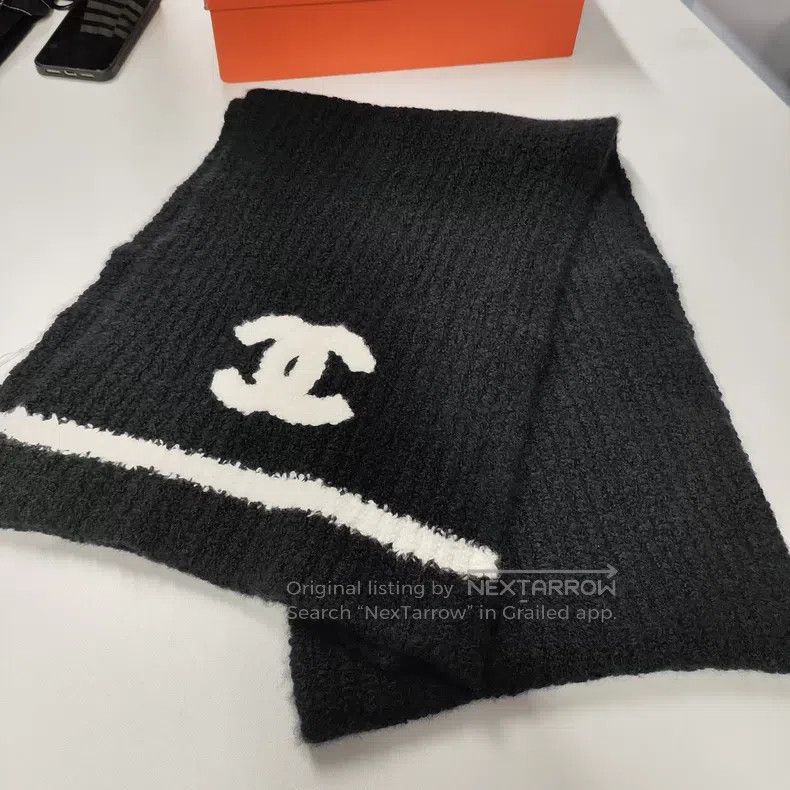 Chanel Chanel Cashmere scarf Size ONE SIZE - 1 Thumbnail