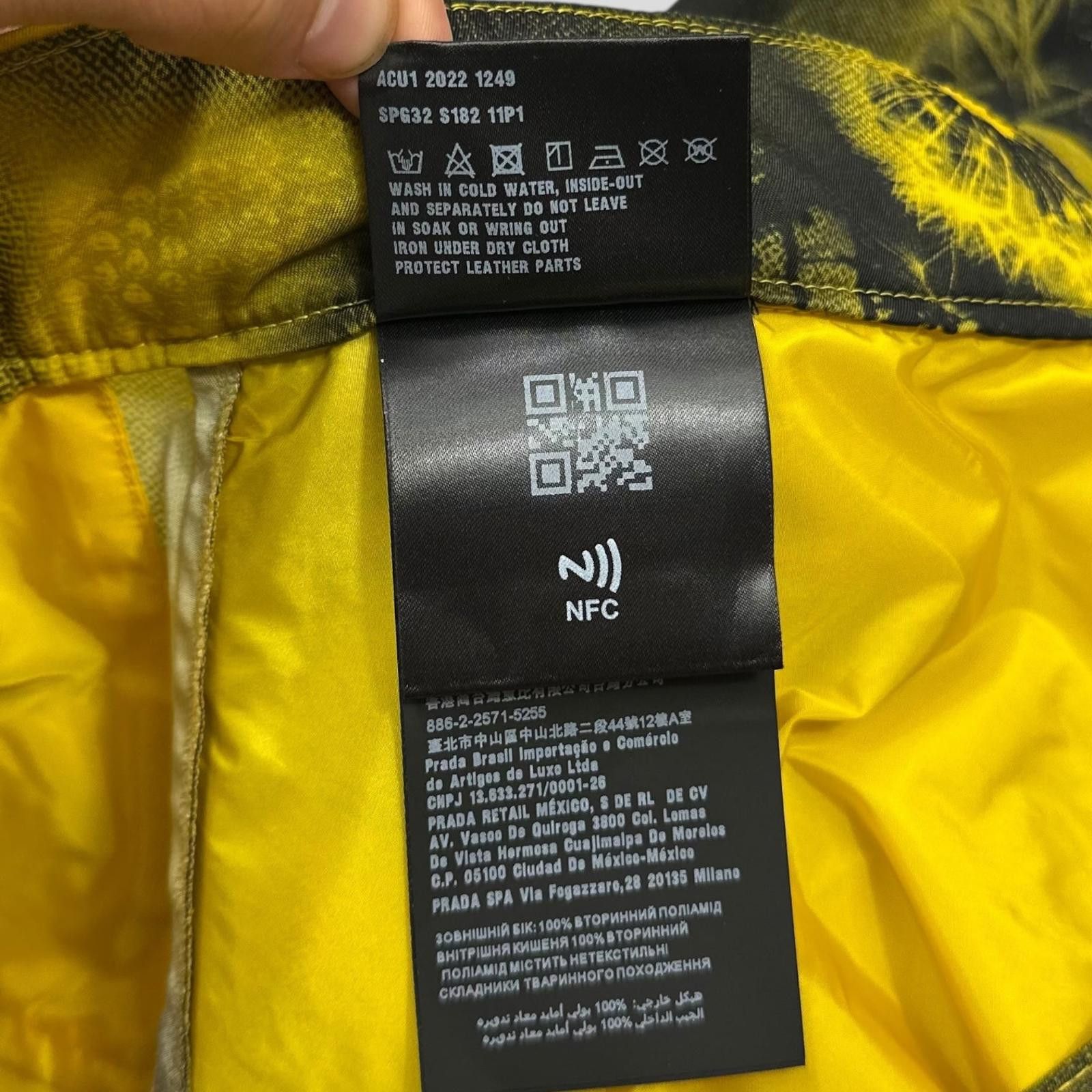 Prada Prada x Raf Simons 2022 Re-nylon Wolf Baggy Bermuda Shorts Size US 34 / EU 50 - 9 Thumbnail