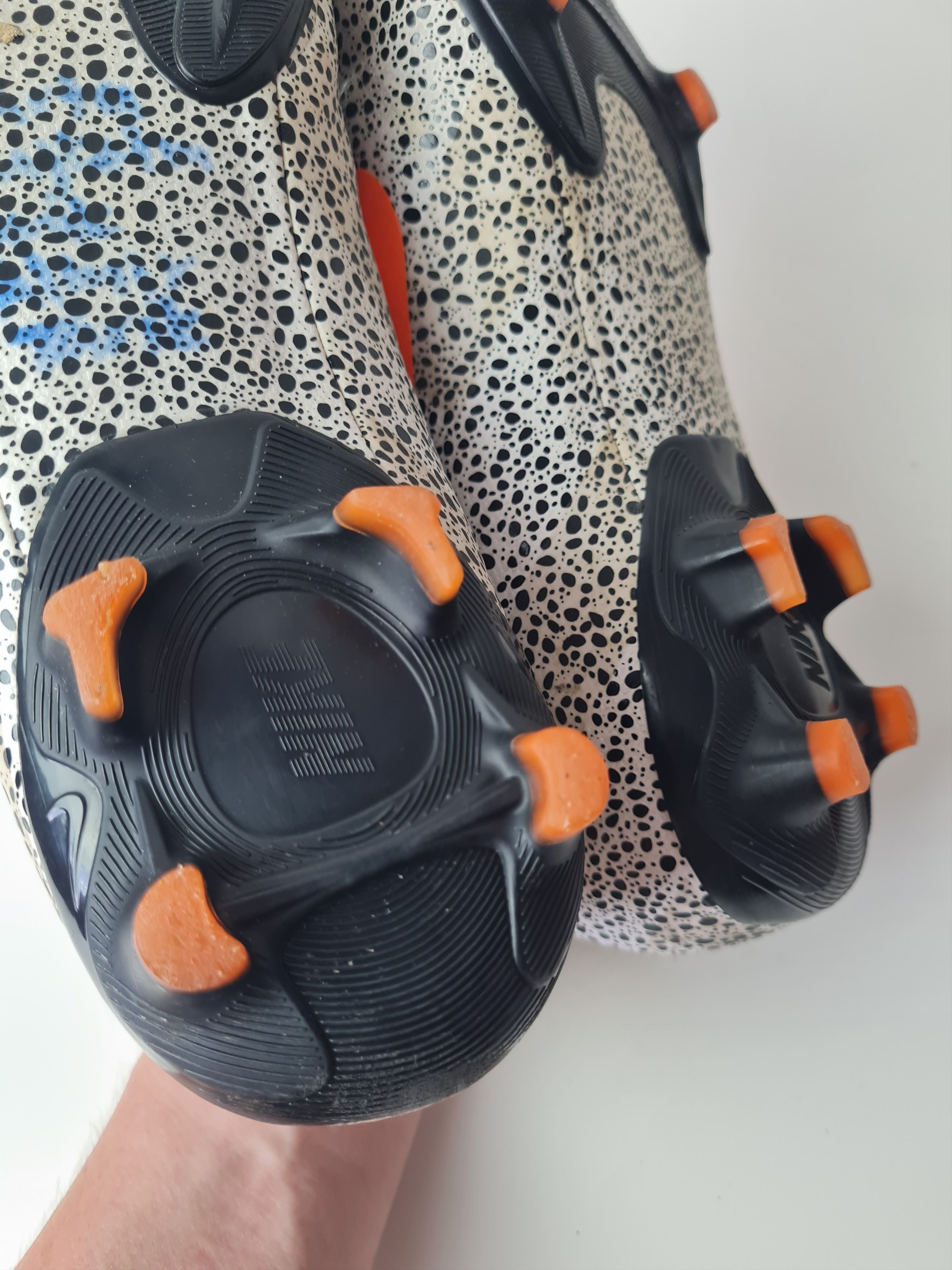 Nike NIKE JR SUPERFLY 7 ACADEMY CR7 FG FOOTBALL BOOTS CLEATS Size US 11 / EU 44 - 19 Thumbnail