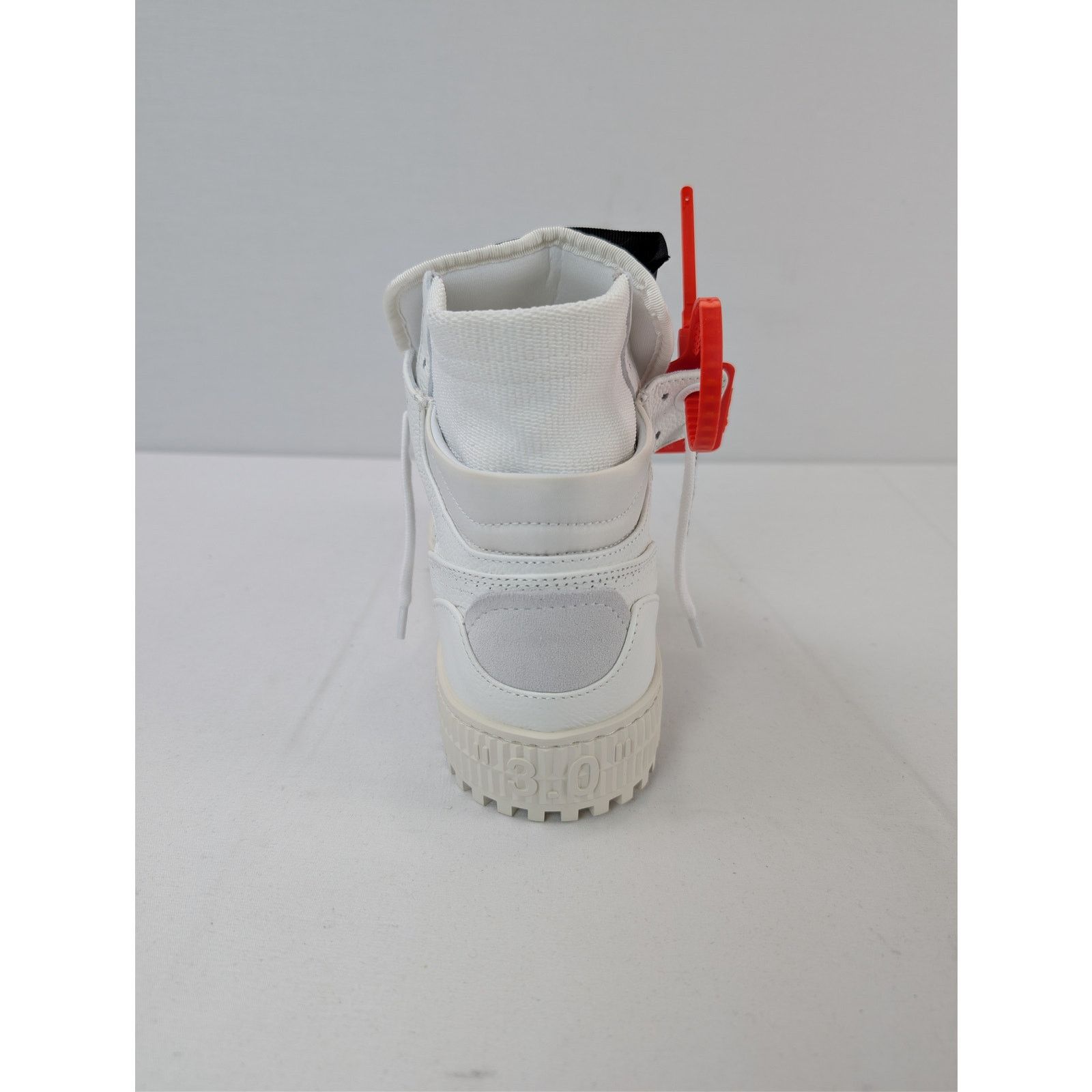 Off-White o1rshd1 Q:2 / Off-Court Sneakers in White Size US 7 / EU 40 - 18 Thumbnail