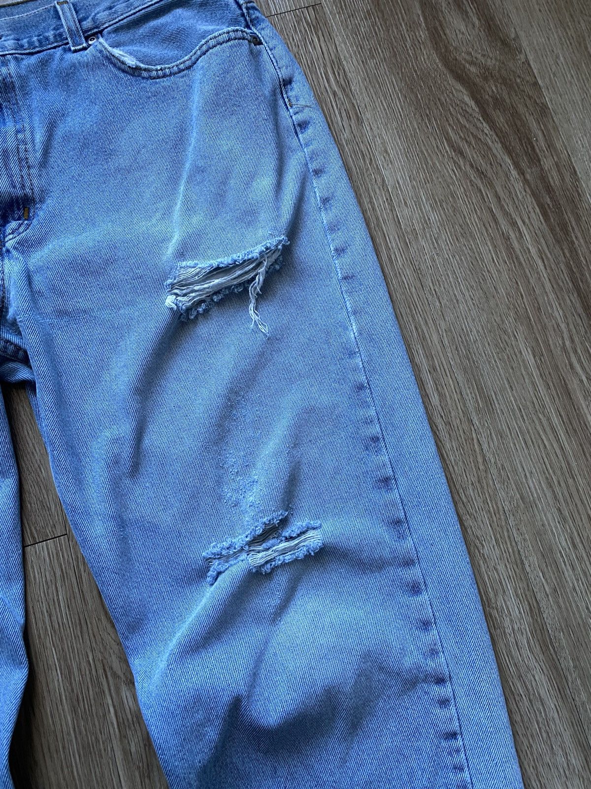 Vintage Vintage Light Wash Distressed Denim Jeans Size US 34 / EU 50 - 5 Thumbnail