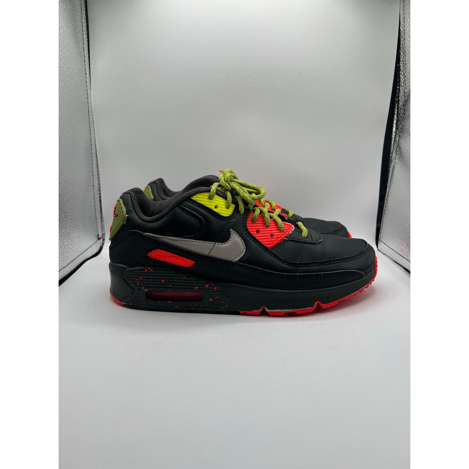 Nike Nike Air Max 90 GS “black Asparagus” Size 6 Y Size US 6 / IT 36 - 3 Thumbnail