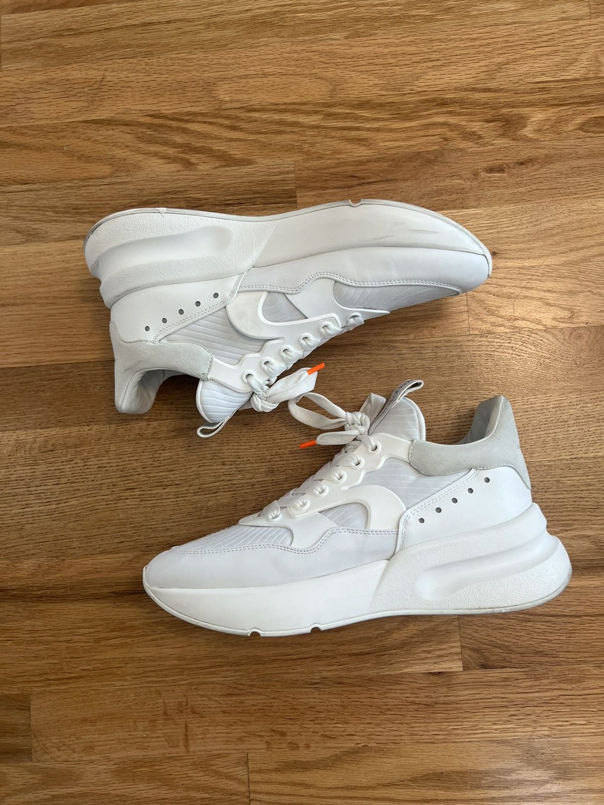 Alexander McQueen ALEXANDER MCQUEEN Oversized Runner Sneakers Size US 10 / EU 43 - 2 Thumbnail