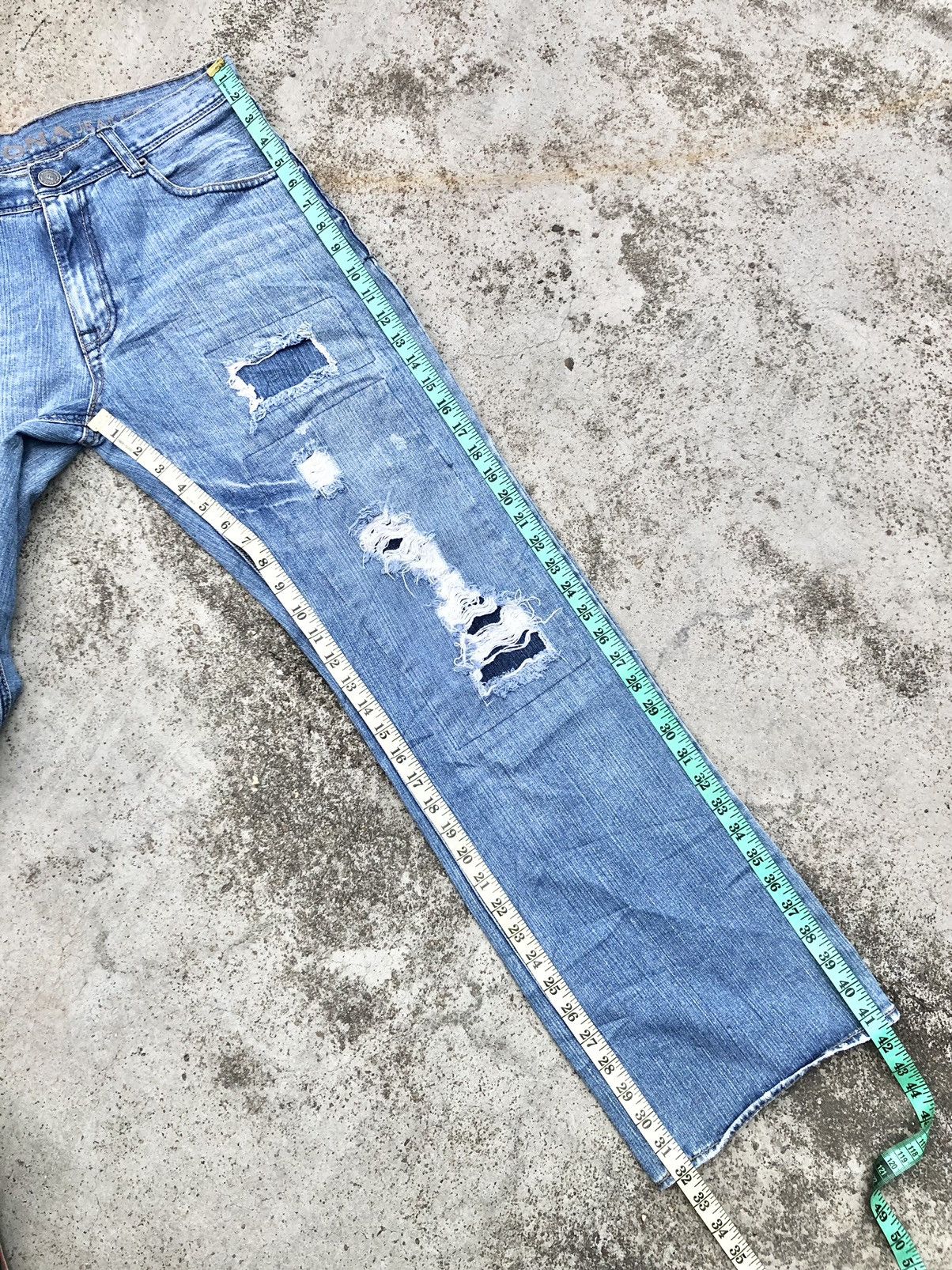 Arizona Jean Co. PATCHES DISTRESSEDLOOSE STRAIGHT DENIM Size US 32 / EU 48 - 9 Thumbnail