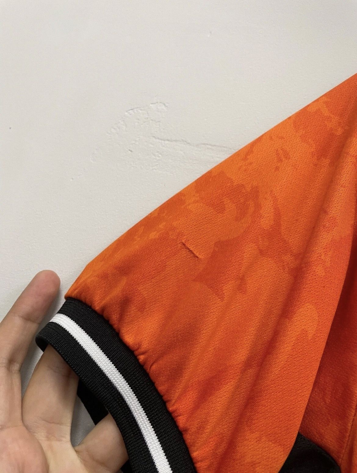 Errea Dundee United 2023/2024 Home Football Shirt Errea Jersey Size US S / EU 44-46 / 1 - 7 Thumbnail