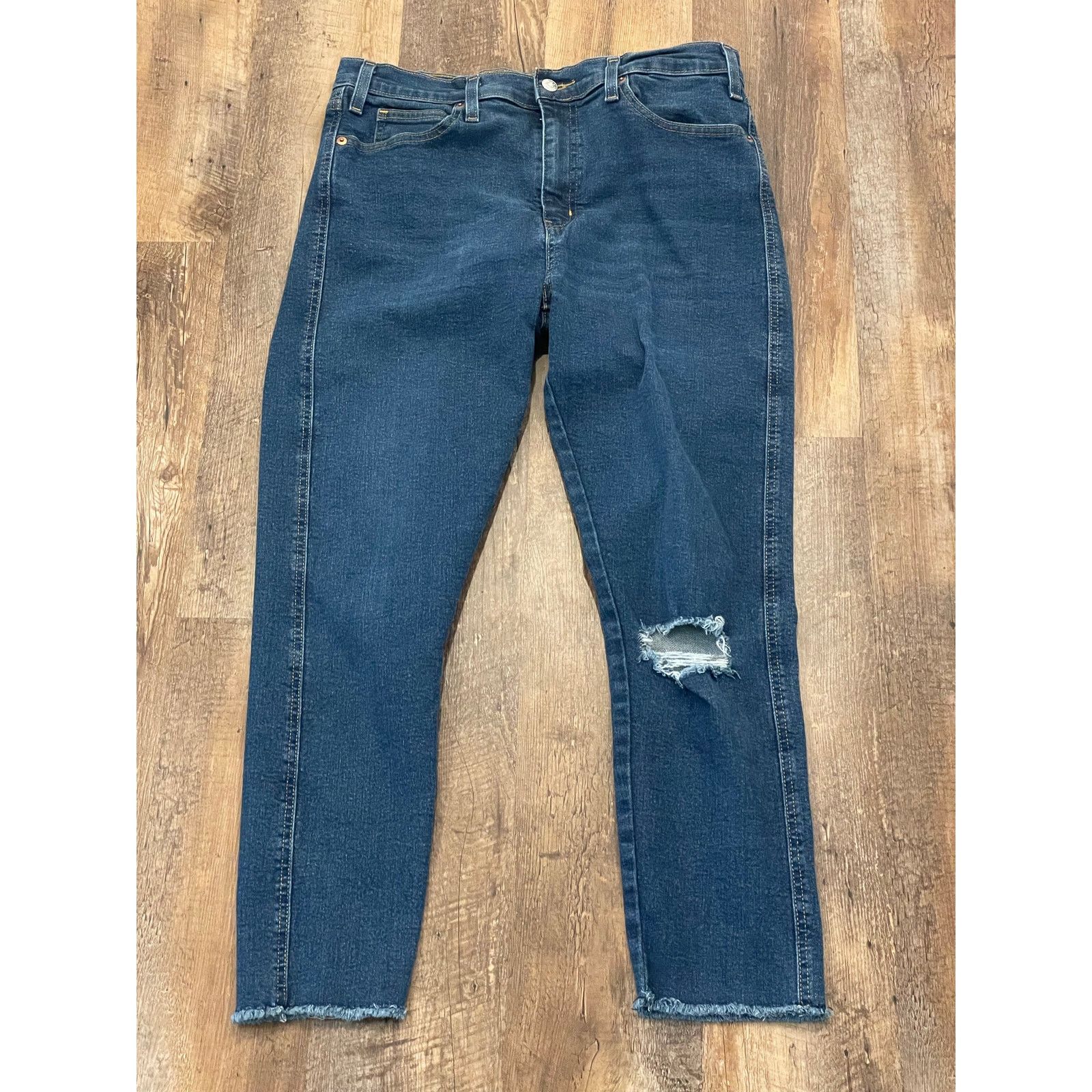 Levi's Levi's hi rise distressed skinny jean 12 w31 Size 34" / US 12 / IT 48 - 1 Thumbnail