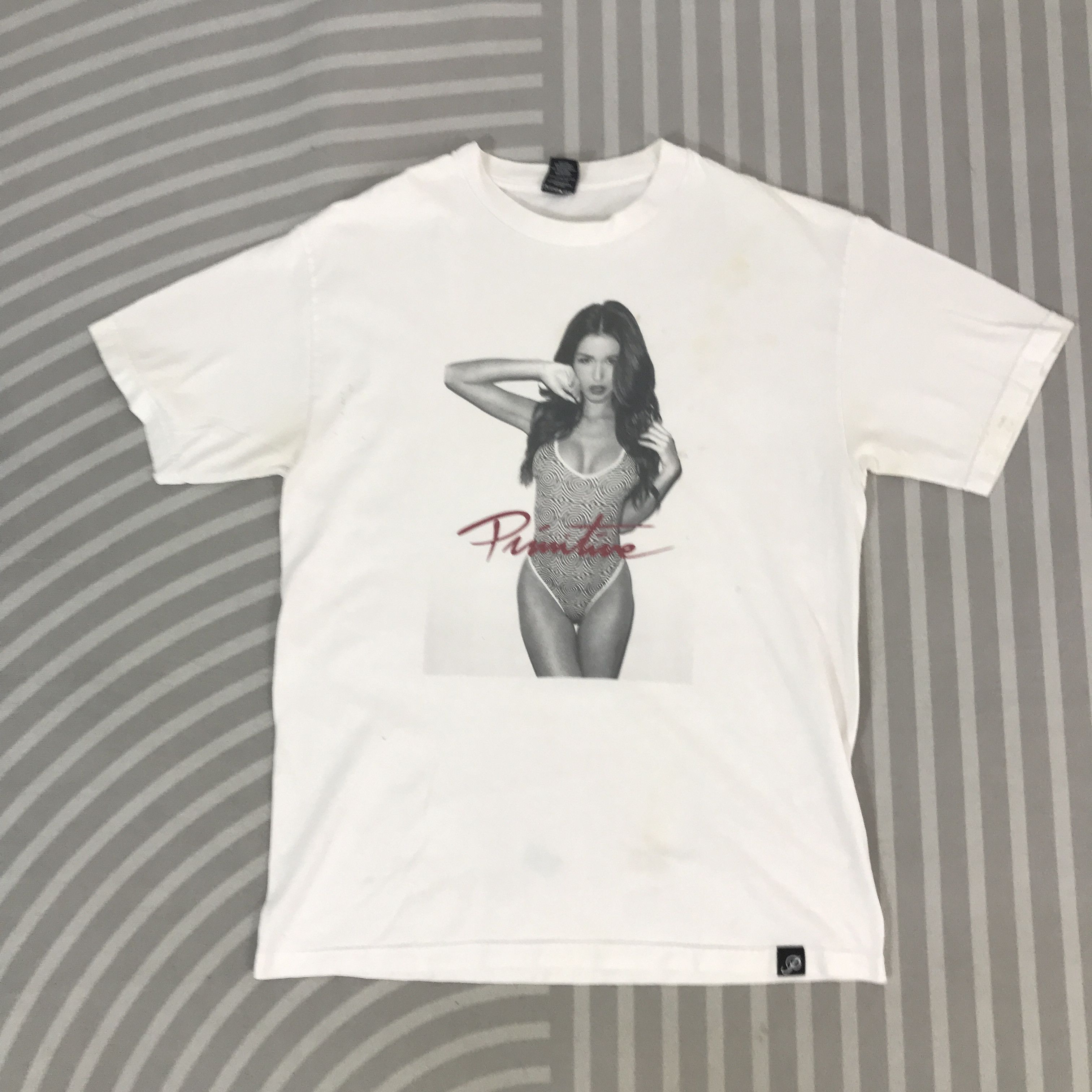 Primitive Vintage primitive sexy design t-shirt Size US L / EU 52-54 / 3 - 1 Thumbnail
