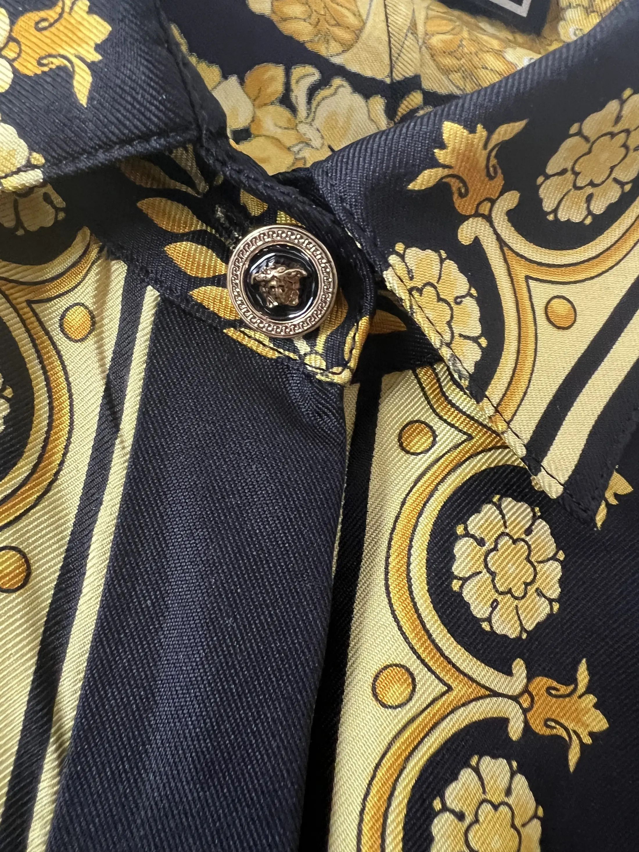 Versace Baroc Silk Shirt Size M / US 6-8 / IT 42-44 - 7 Thumbnail