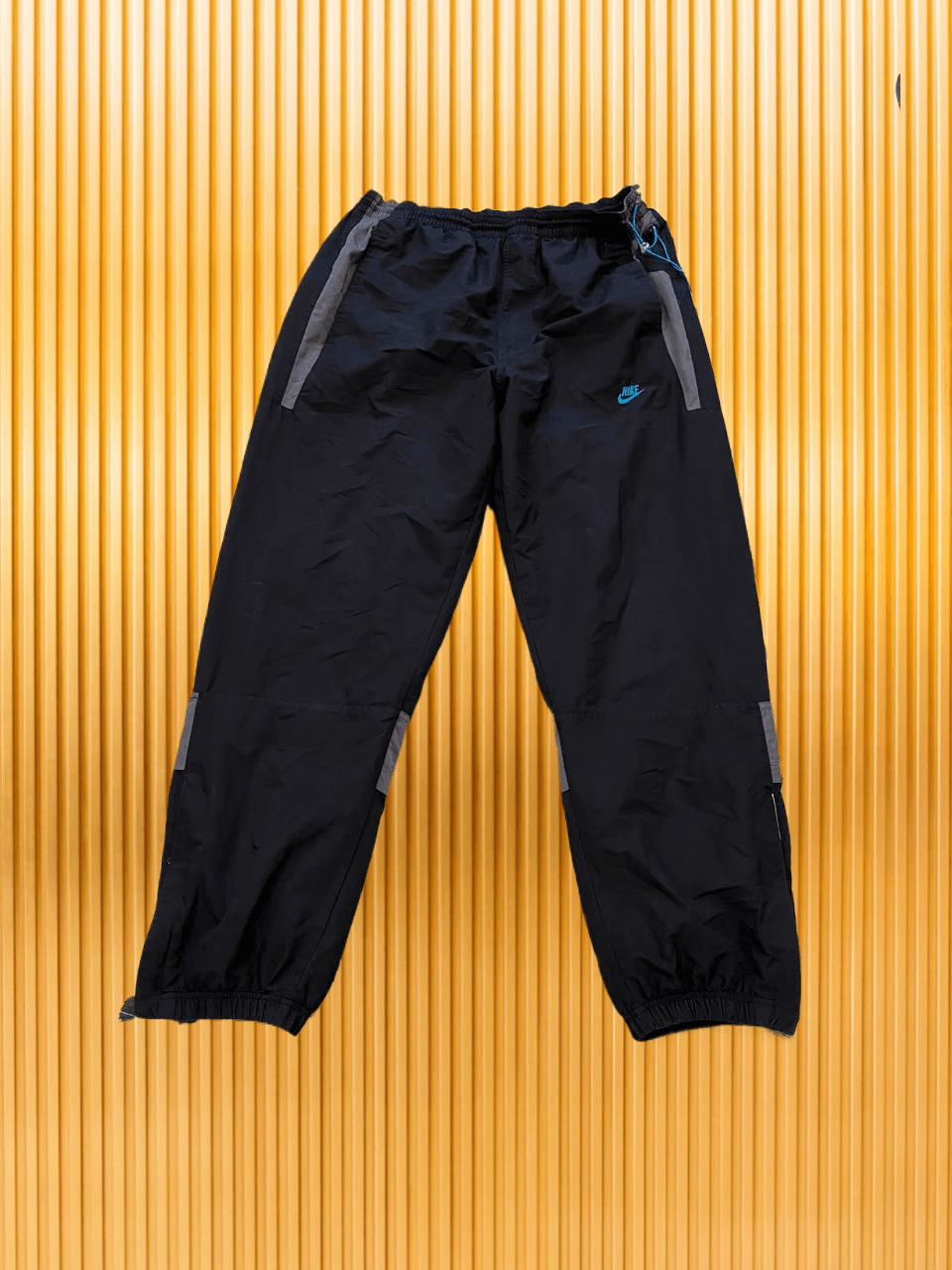 Nike Vintage Casual Pants Nike Streetwear Y2K Size US 34 / EU 50 - 1 Thumbnail