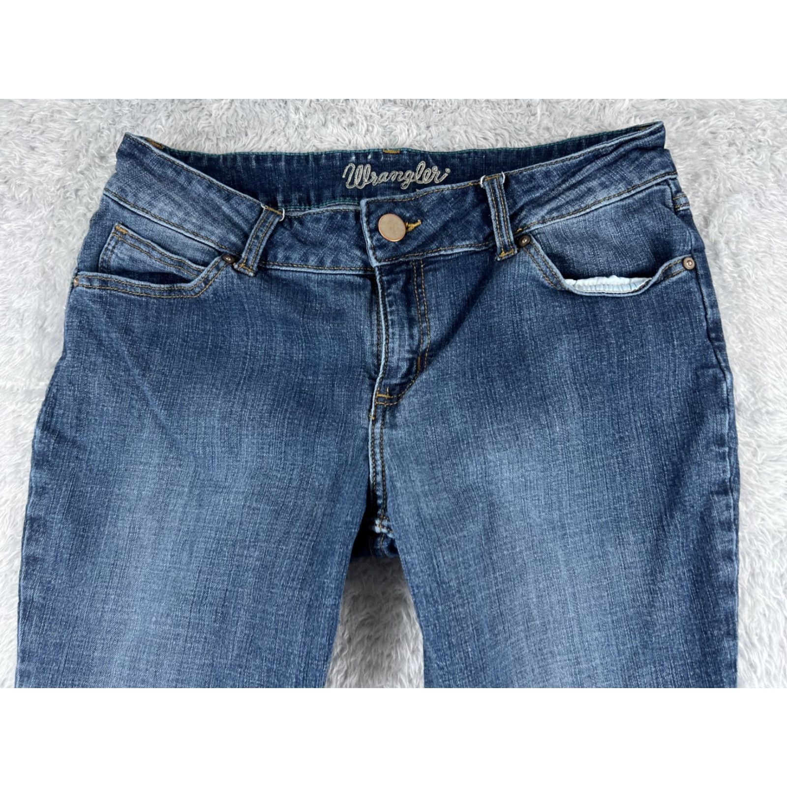 Wrangler Wrangler Jeans Women 11 Blue Denim Bootcut Mid Wash Embroidered 30x28 Pants Regular SwMt Size 32" / US 10 / IT 46 - 4 Thumbnail