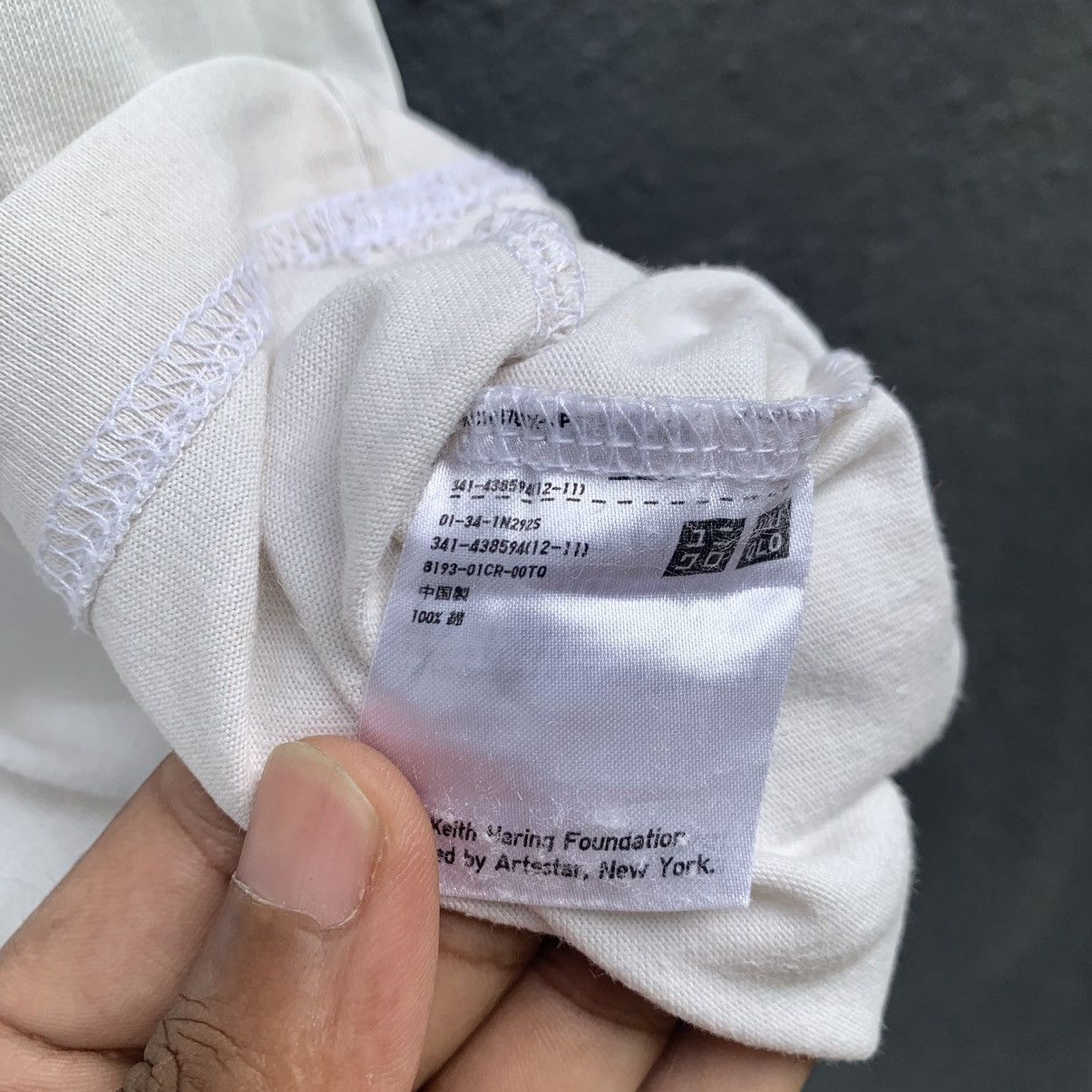 Uniqlo Keith Haring X Uniqlo Tee Size US L / EU 52-54 / 3 - 7 Thumbnail