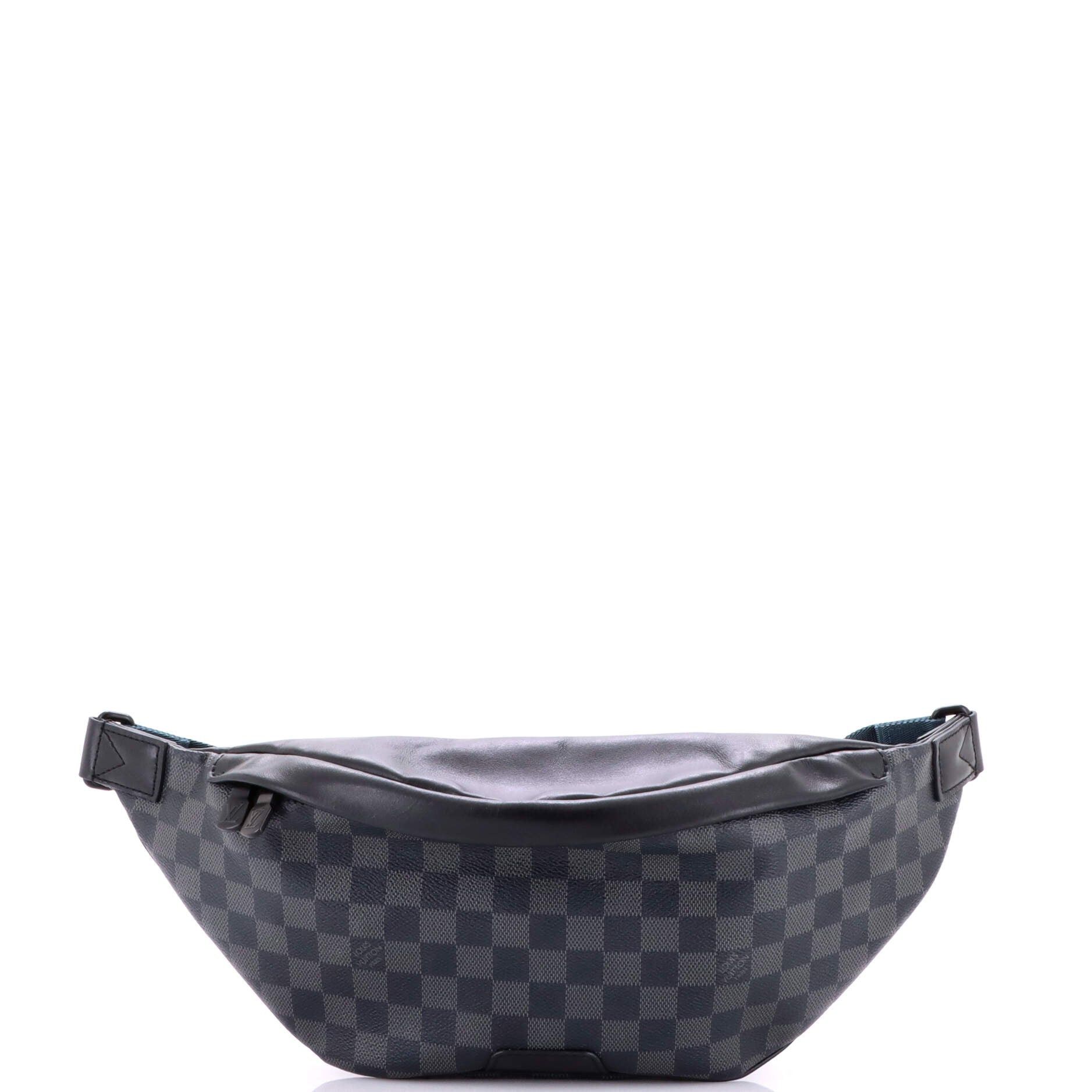 Louis Vuitton Discovery Bumbag Size ONE SIZE - 1 Thumbnail