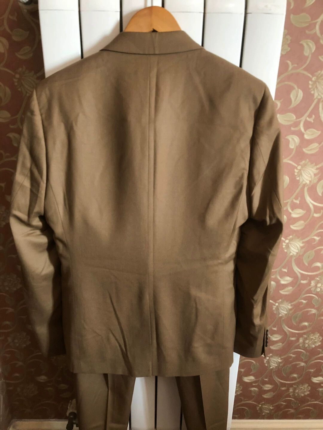 Burberry Sandro Camel Slim Fit Wool Suit Size 48 (New, Authentic) Size 48R - 3 Thumbnail
