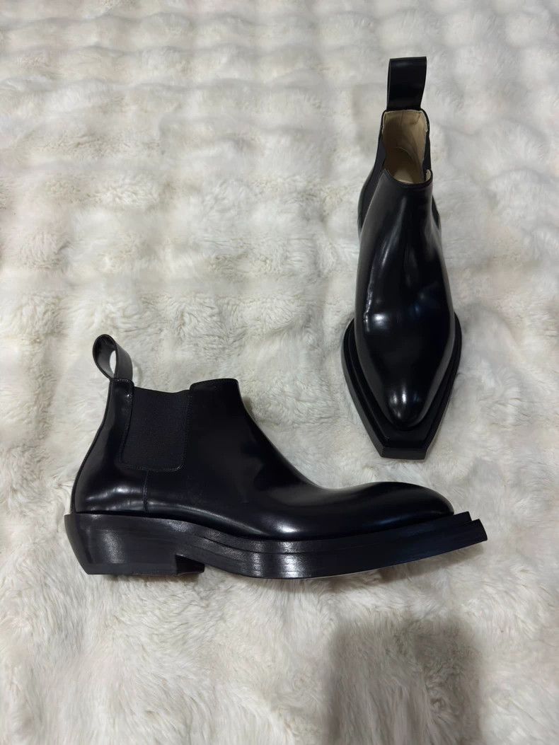 Bottega Veneta Pointed Chelsea boots