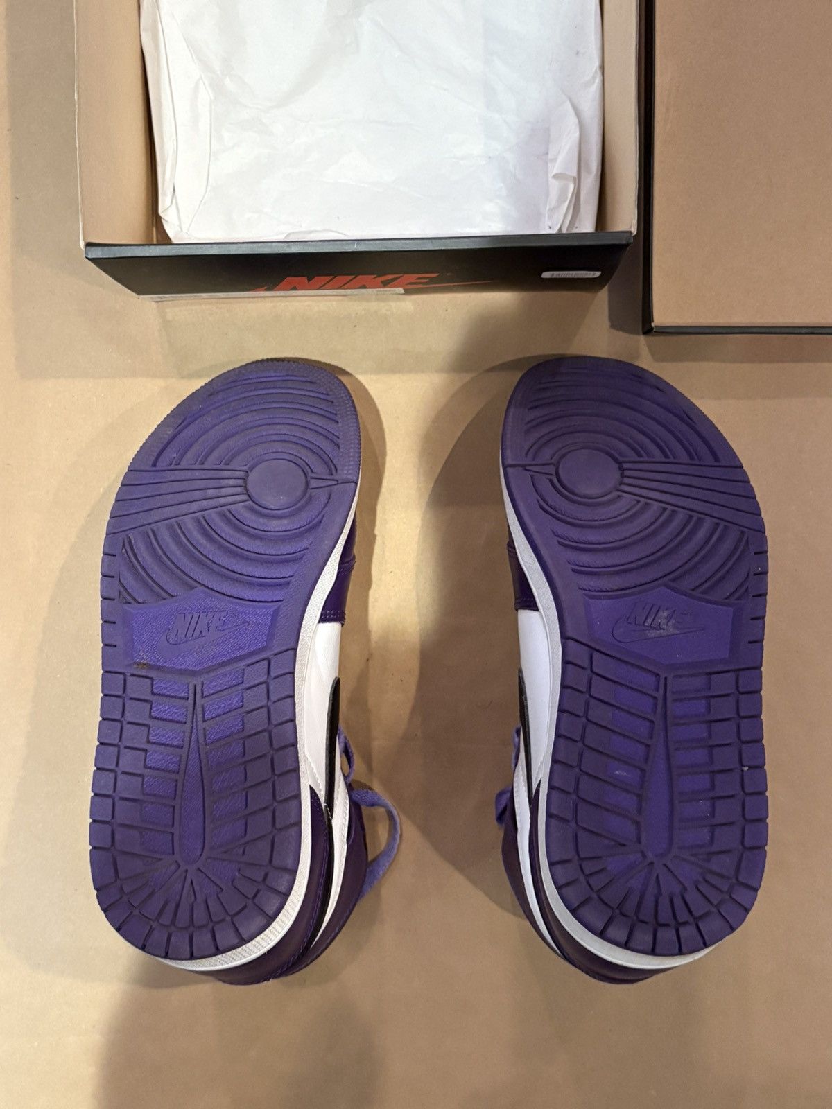 Jordan Brand Air Jordan 1 Retro High OG Court Purple Size US 9 / EU 42 - 8 Thumbnail