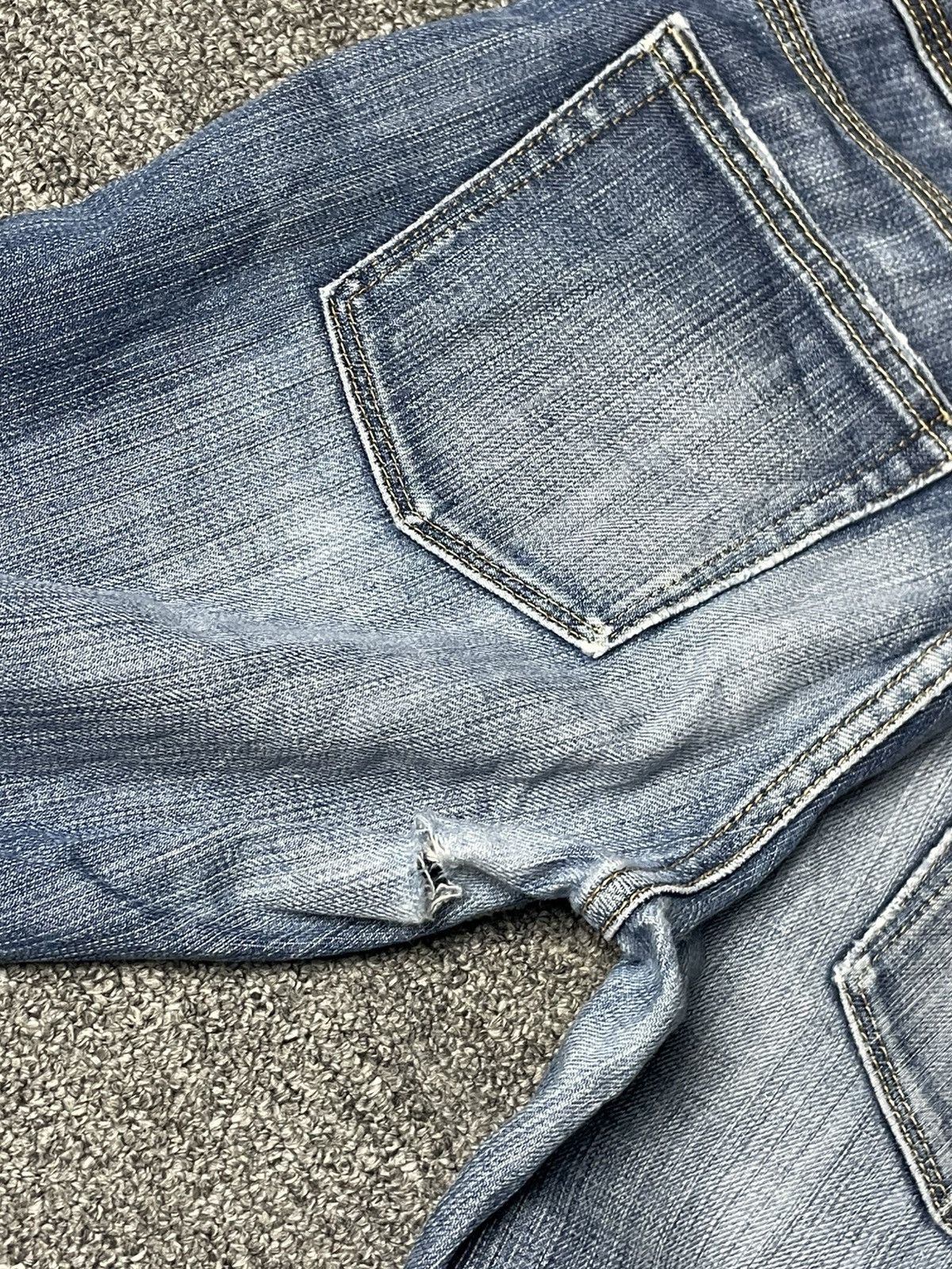 Japanese Brand × Uniqlo × Vintage UNIQLO Brand Slim Fit Denim Jeans (91) Size 28" / US 6 / IT 42 - 13 Thumbnail