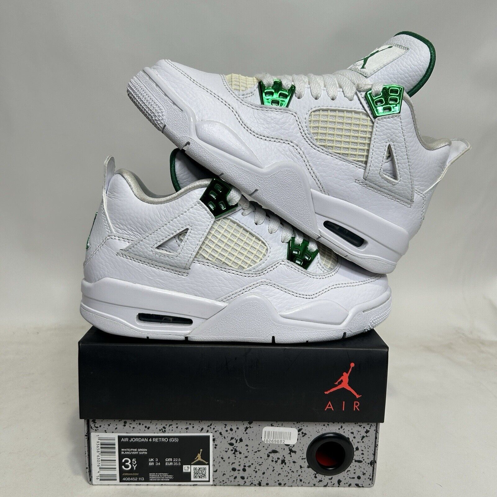 Jordan Brand Nike Shoes Air Jordan 4 Retro GS “Metallic Green” 2024 Size US 5 / IT 35 - 1 Thumbnail