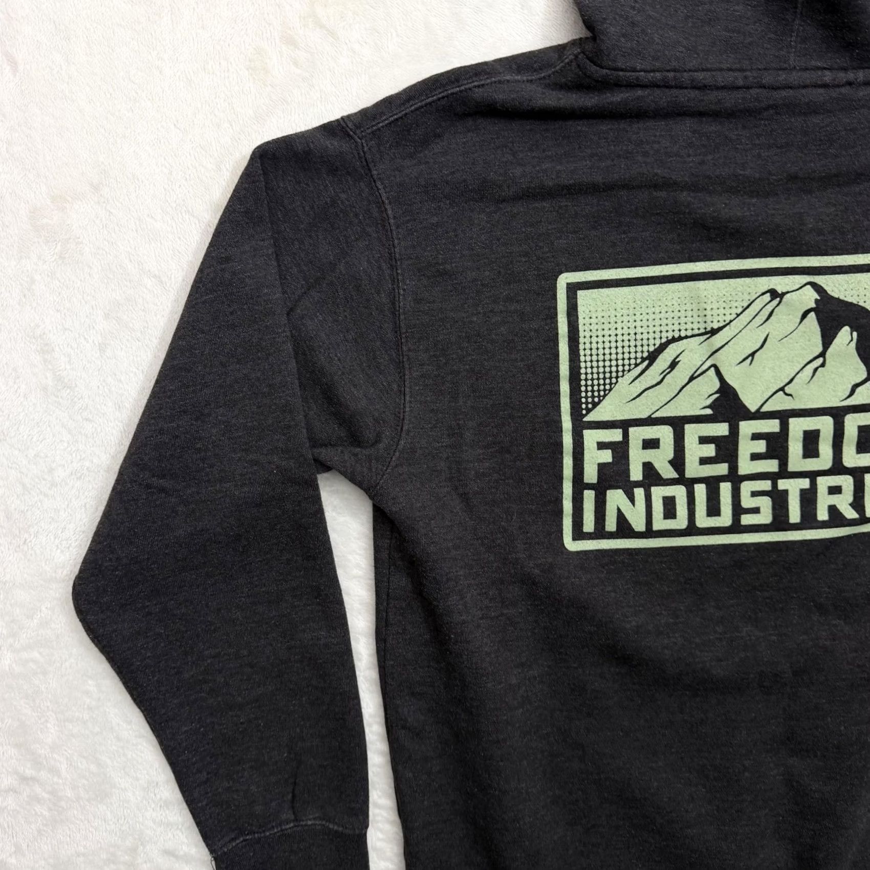 Industrie Freedom Industries Hoodie Mens M Gray Fleece Pullover Graphic Print Hooded Pockets Crew Neck Size US M / EU 48-50 / 2 - 6 Thumbnail