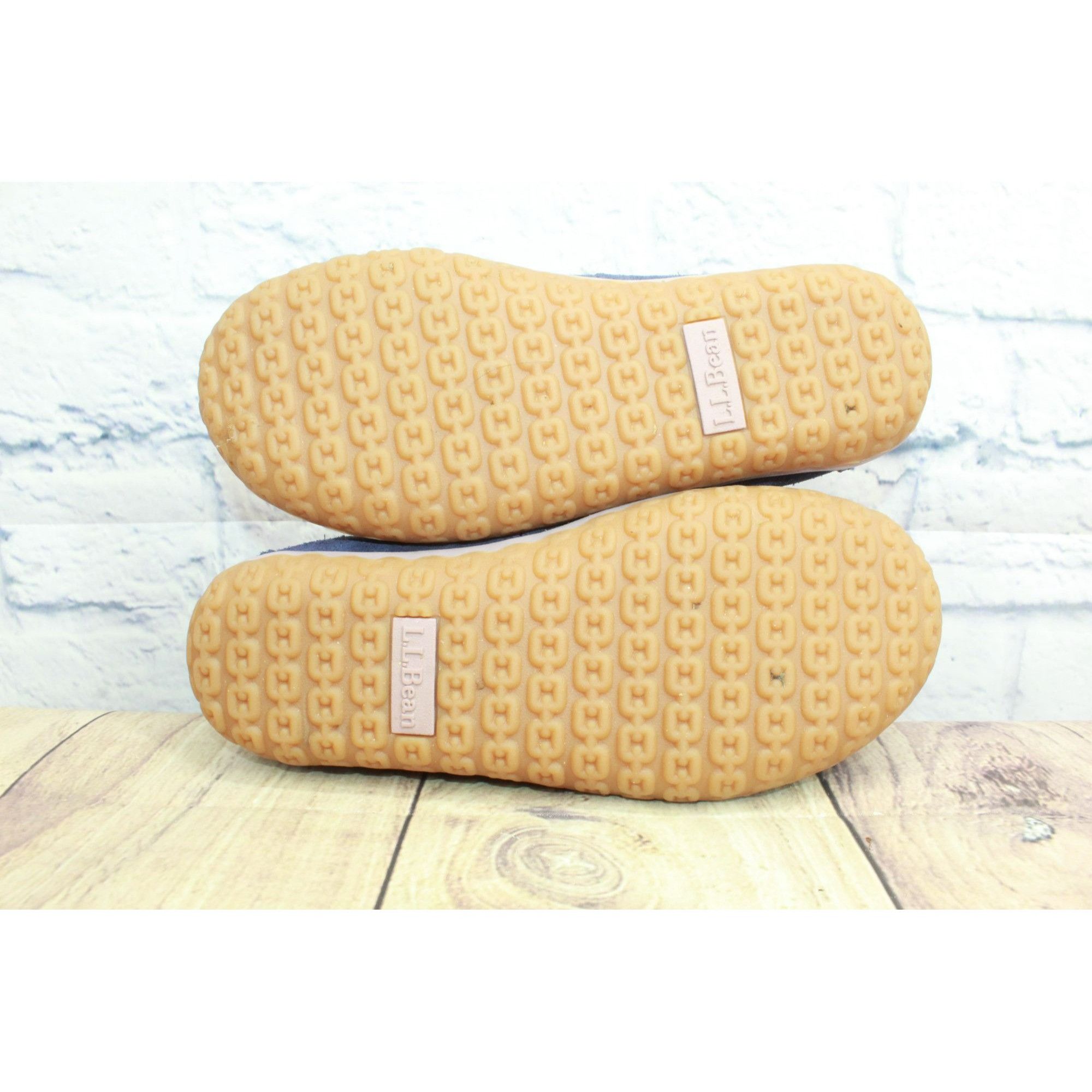 L.L. Bean LL Bean Women's Fleece Mountain Moccasin Slippers Size US 6 / IT 36 - 9 Thumbnail