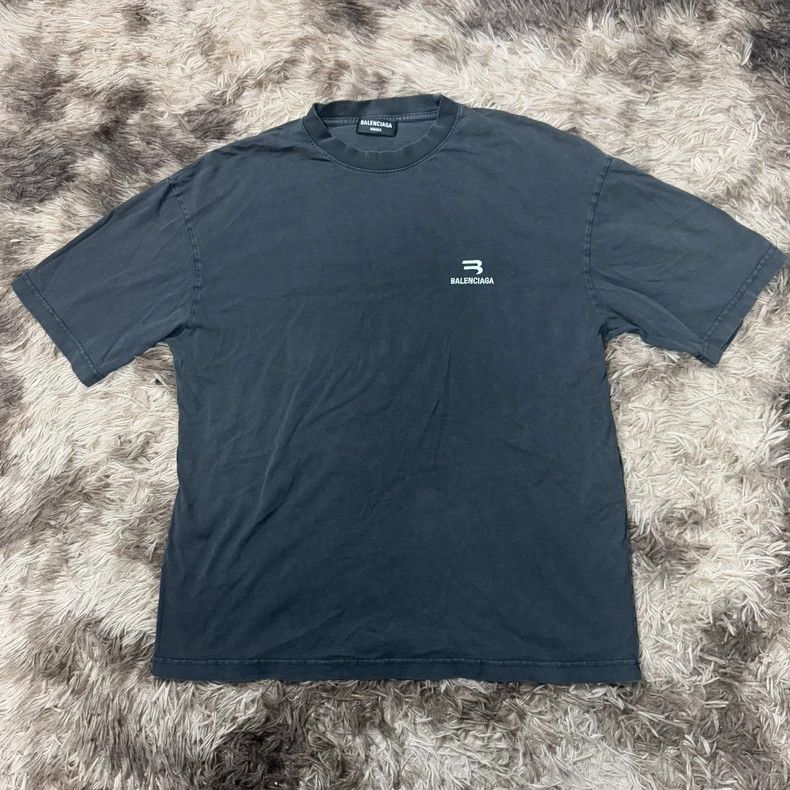Balenciaga Balenciaga Sporty B Embroidered Short Sleeve Tee Size US S / EU 44-46 / 1 - 1 Thumbnail